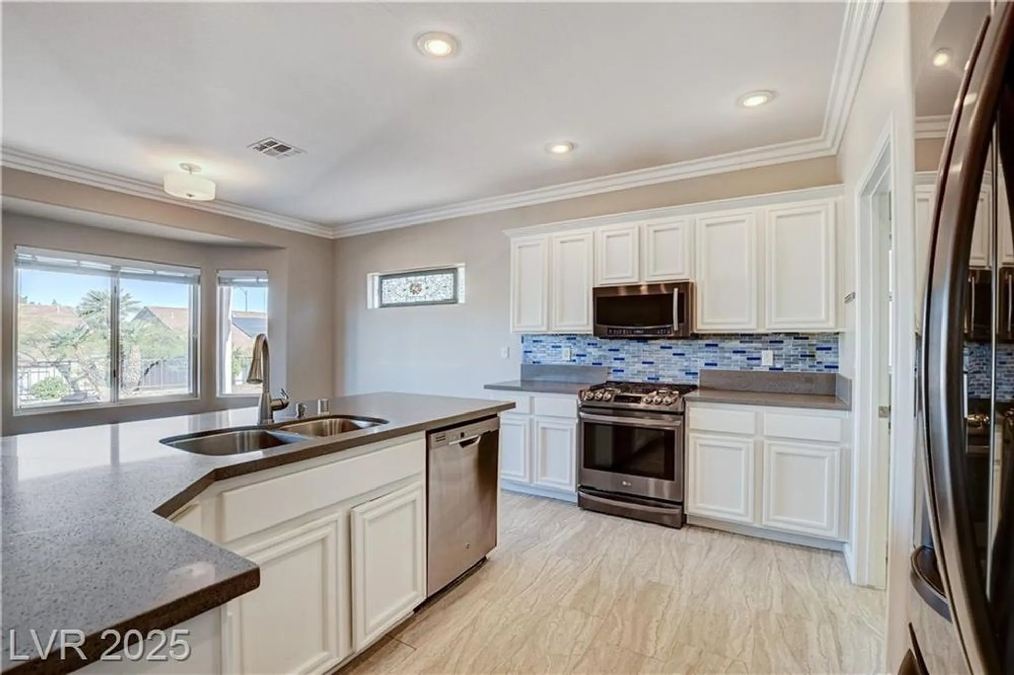 Property Slideshow image 15 of 86 | 2604 rangely ave, Henderson, NV, 89052