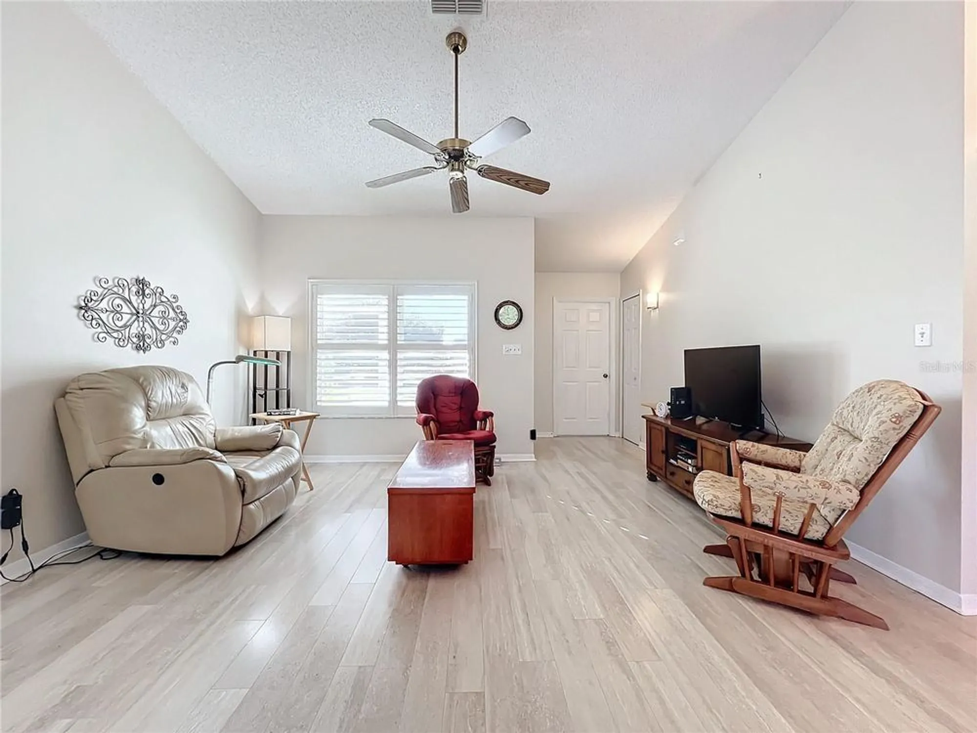 Property Slideshow image 15 of 53 | 25339 hibiscus st, Leesburg, FL, 34748