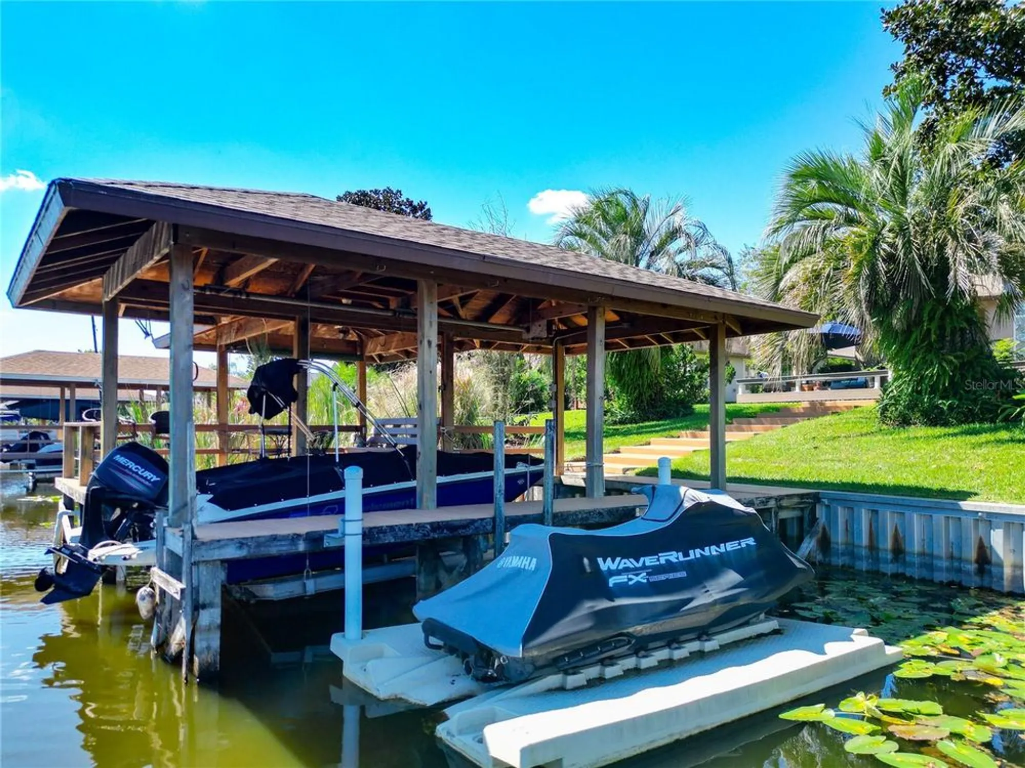 Property Slideshow image 33 of 50 | 6128 landings blvd, Lady Lake, FL, 32159