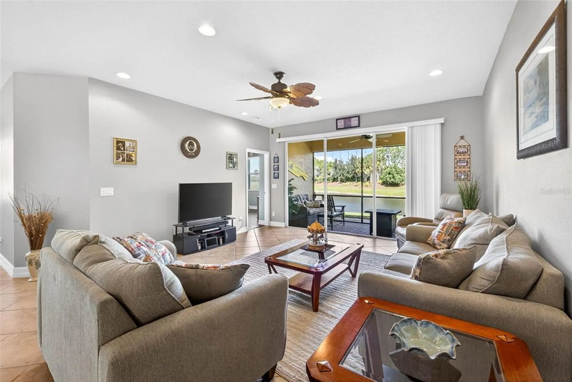 Property Slideshow image 7 of 64 | 15652 aurora lake cir, Wimauma, FL, 33598
