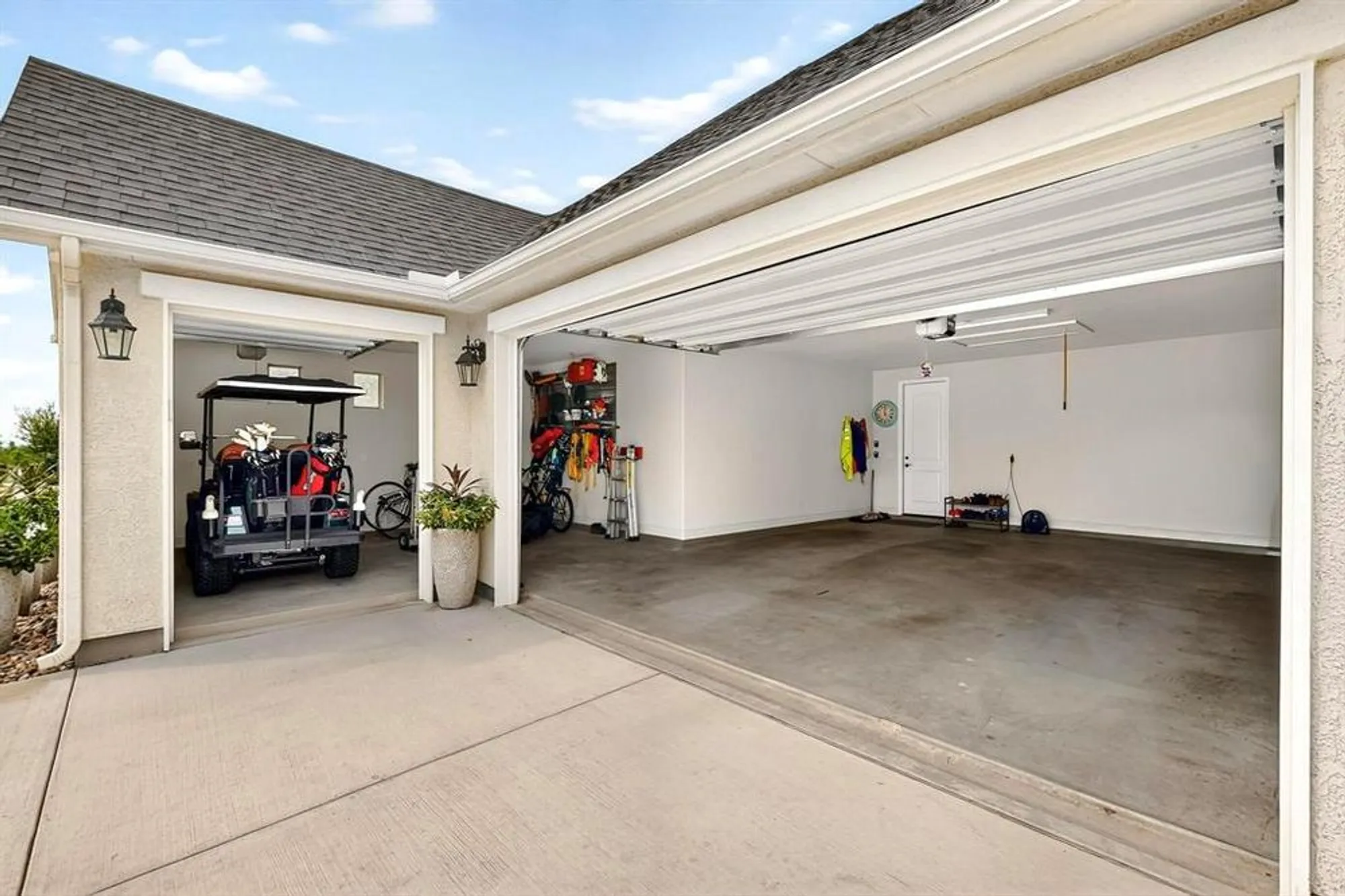 Property Slideshow image 4 of 40 | 12704 golden rock dr, Denton, TX, 76207
