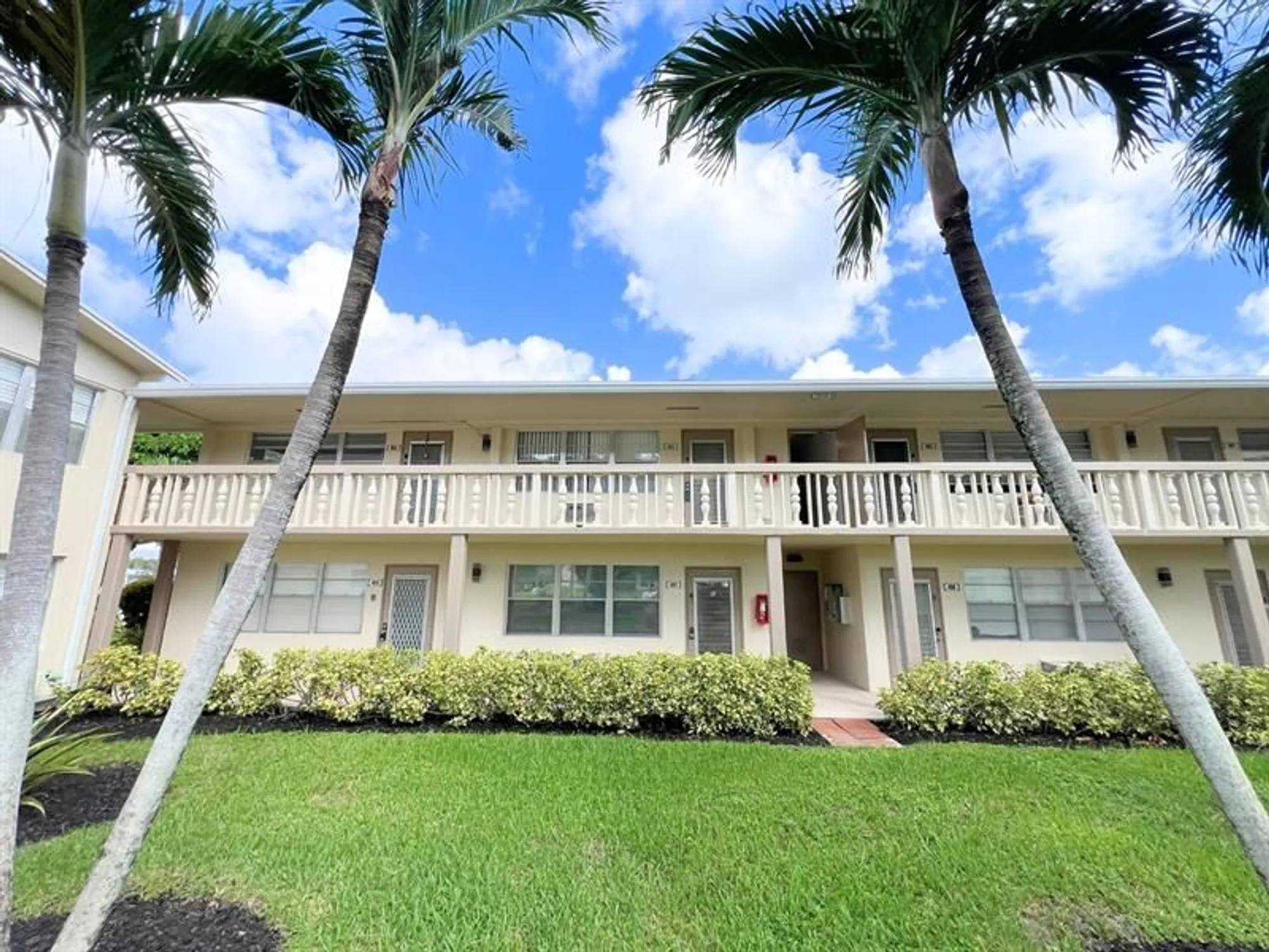 Property Slideshow image 1 of 34 | 503 tilford w # 503, Deerfield Beach, FL, 33442