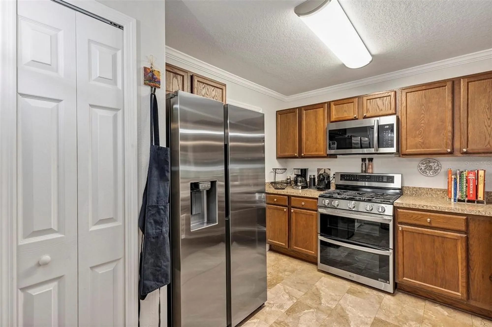 Property Slideshow image 6 of 47 | 26925 white plains way, Leesburg, FL, 34748