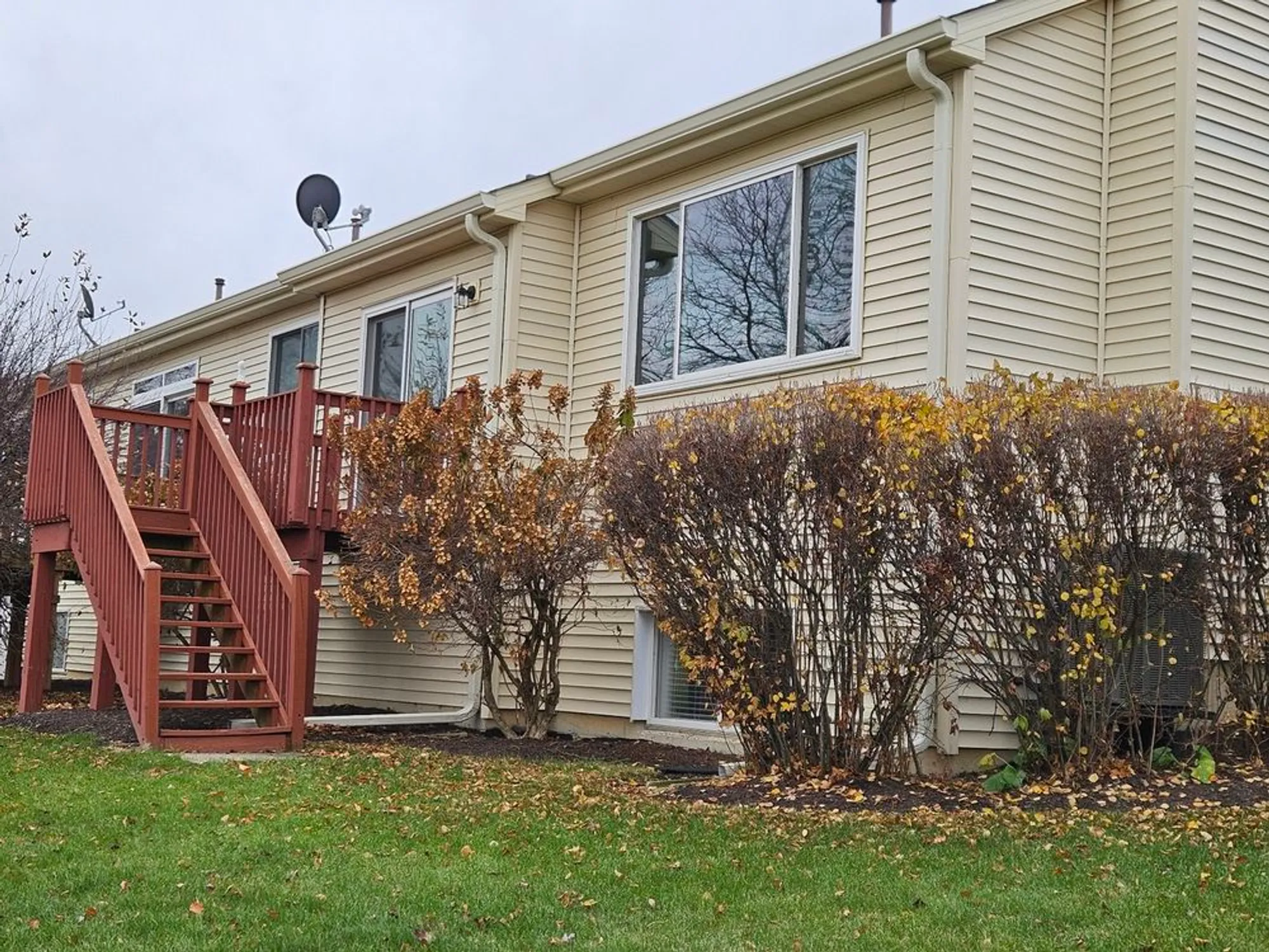 Property Slideshow image 22 of 27 | 21320 w douglas ln, Plainfield, IL, 60544