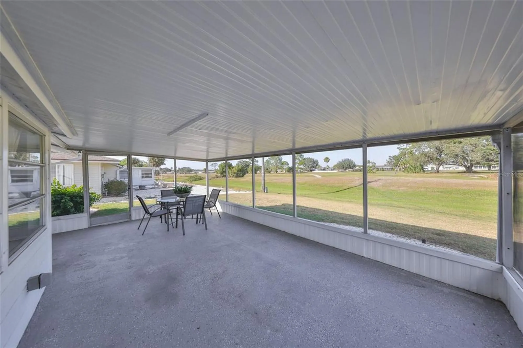 Property Slideshow image 33 of 39 | 611 fox hills dr, Sun City Center, FL, 33573