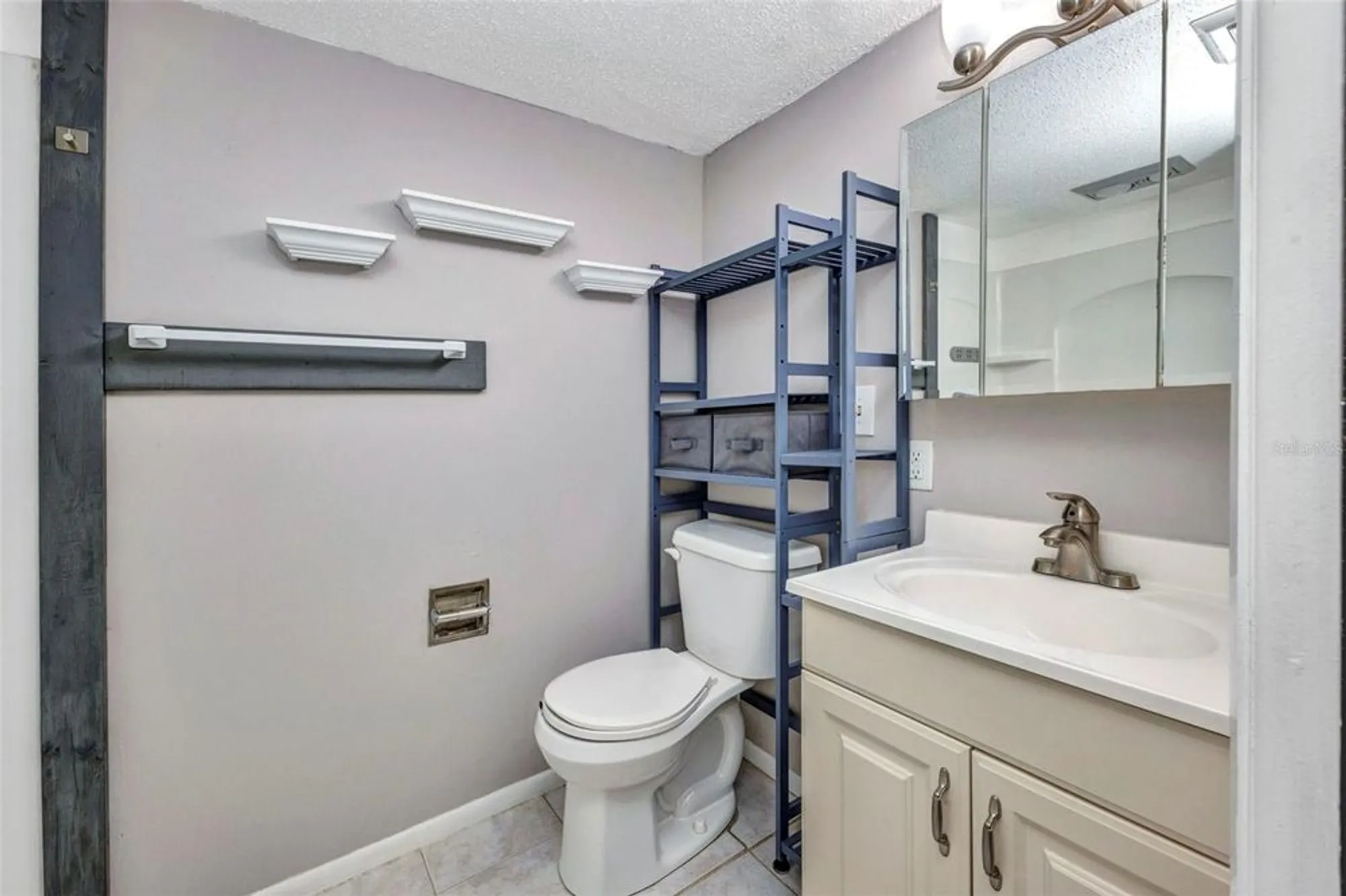 Property Slideshow image 38 of 54 | 2437 harbor blvd apt 114, Port Charlotte, FL, 33952
