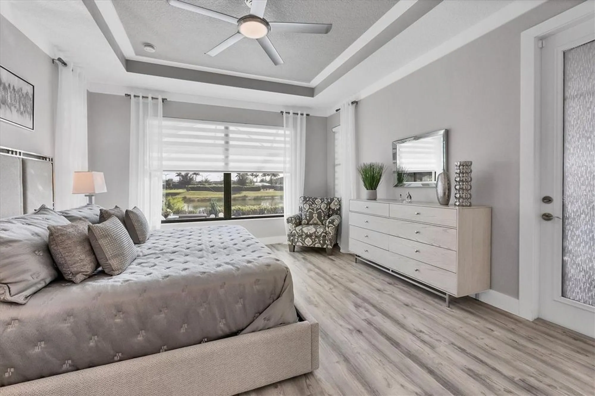 Property Slideshow image 19 of 60 | 4947 surfside cir, Bradenton, FL, 34211