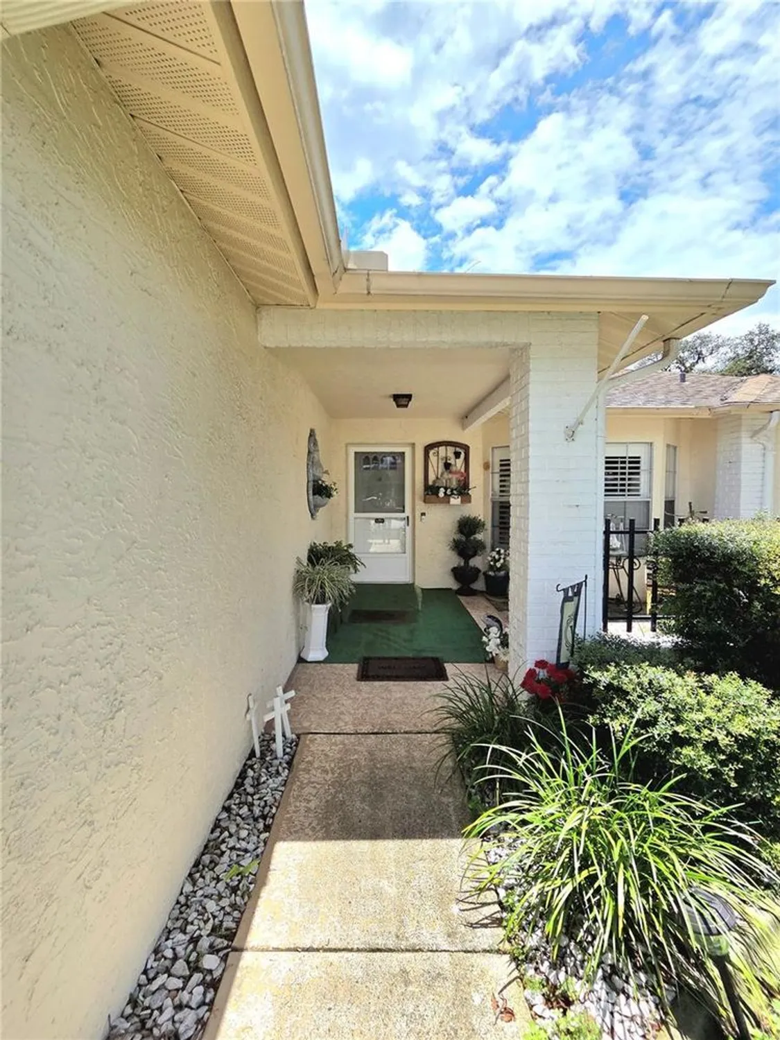 Property Slideshow image 4 of 48 | 9902 saint joseph ct, New Port Richey, FL, 34655