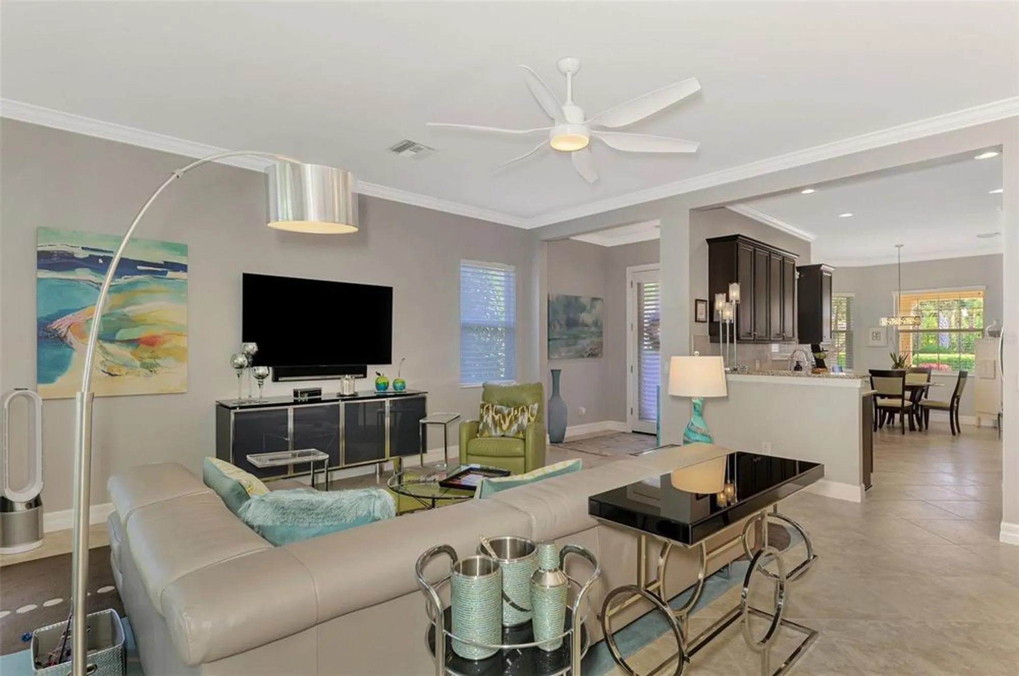 Property Slideshow image 11 of 59 | 5748 fossano dr, Sarasota, FL, 34238