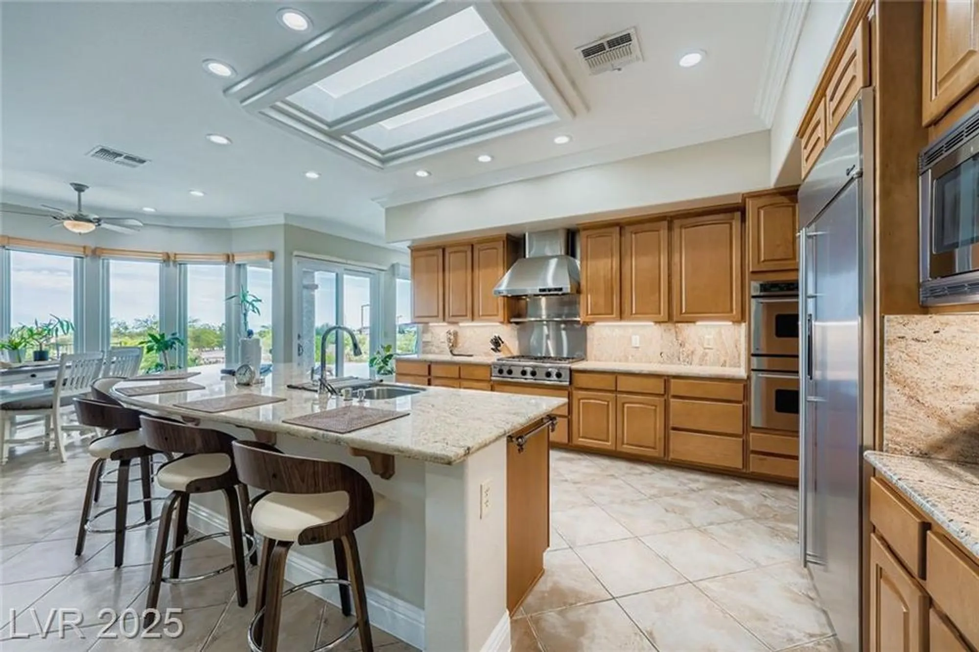 Property Slideshow image 19 of 45 | 2544 forest city dr, Henderson, NV, 89052