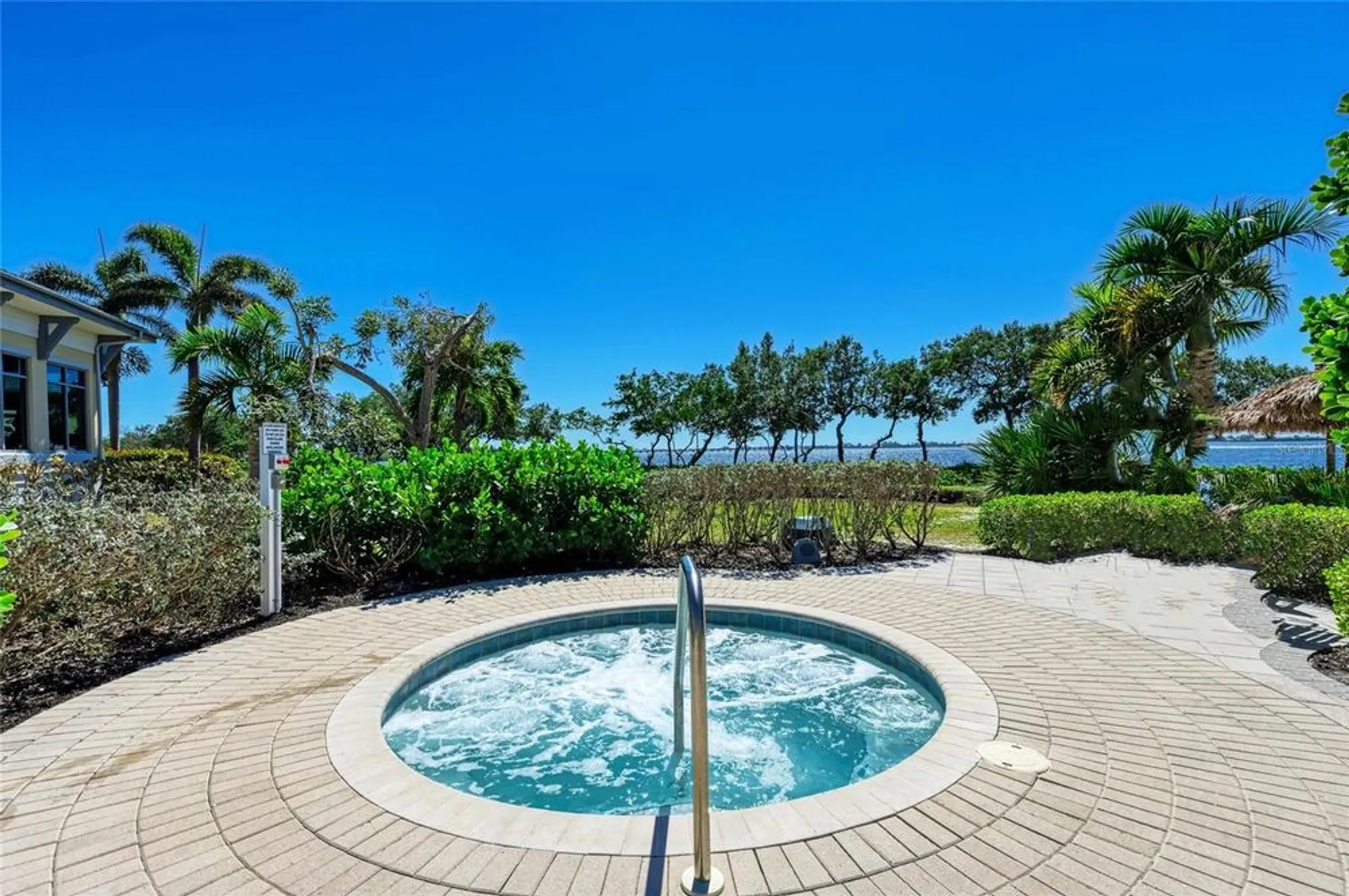 Property Slideshow image 74 of 100 | 258 sapphire lake dr unit 202, Bradenton, FL, 34209