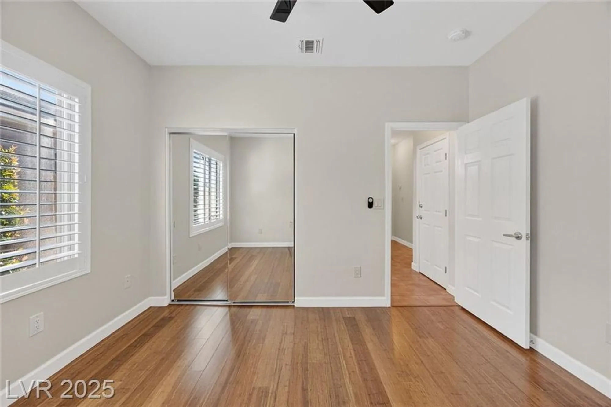 Property Slideshow image 13 of 27 | 545 cypress gardens pl, Henderson, NV, 89012