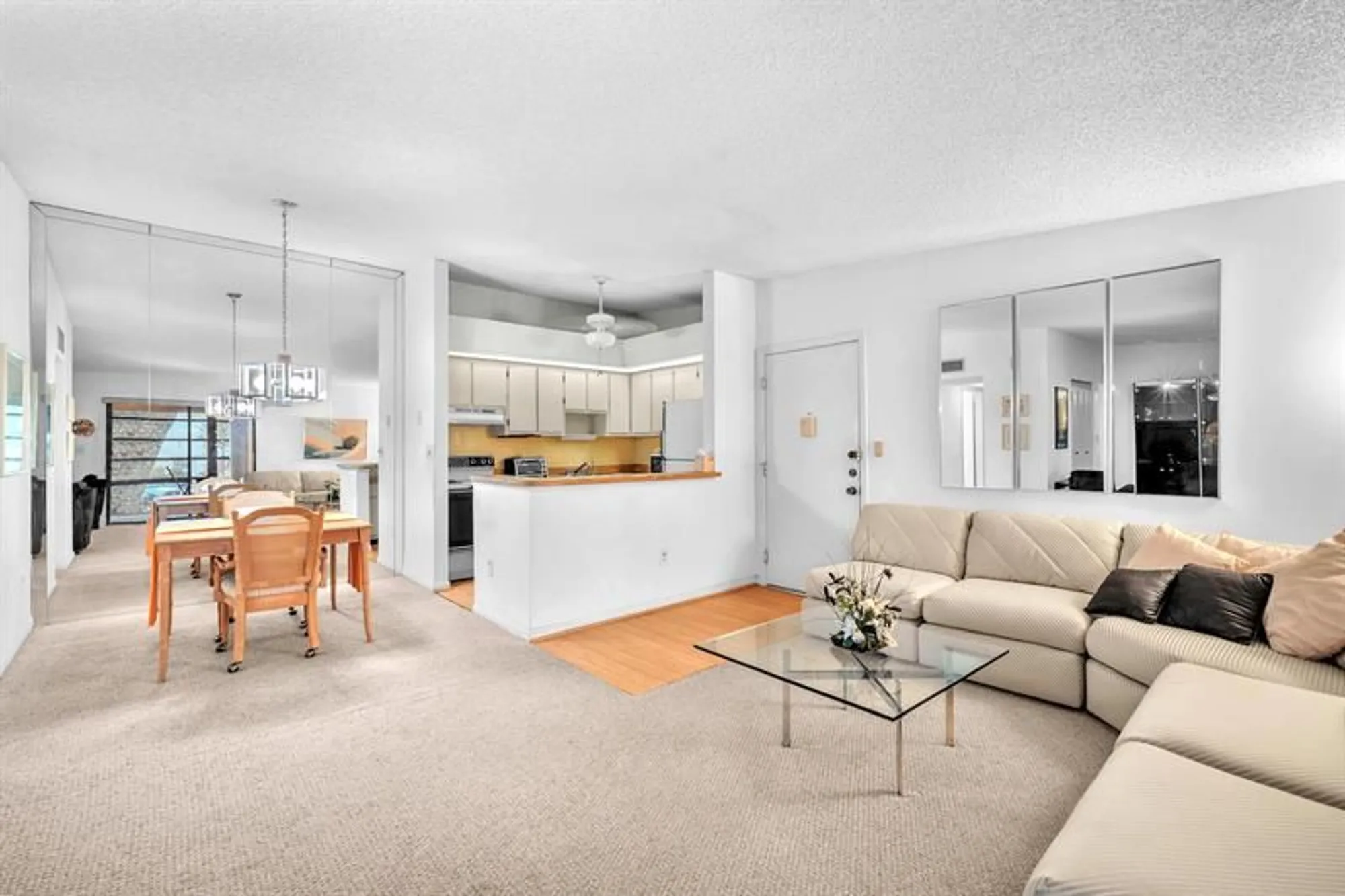 Property Slideshow image 7 of 31 | 10419 e clairmont cir 205, Tamarac, FL, 33321