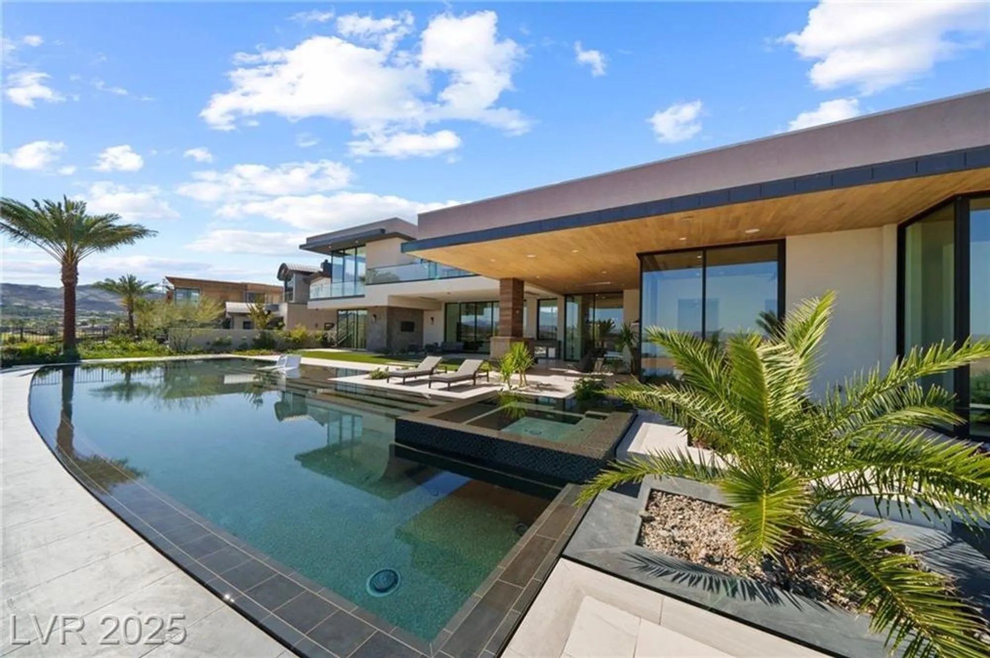 Property Slideshow image 35 of 99 | 12 rainbow point pl, Henderson, NV, 89011