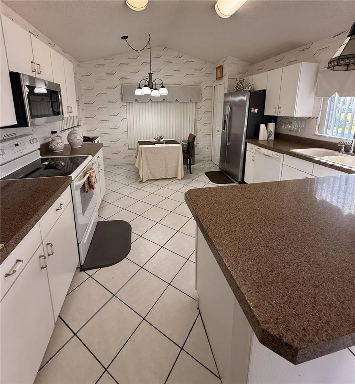 Property Slideshow image 13 of 24 | 3501 westerham dr, Clermont, FL, 34711