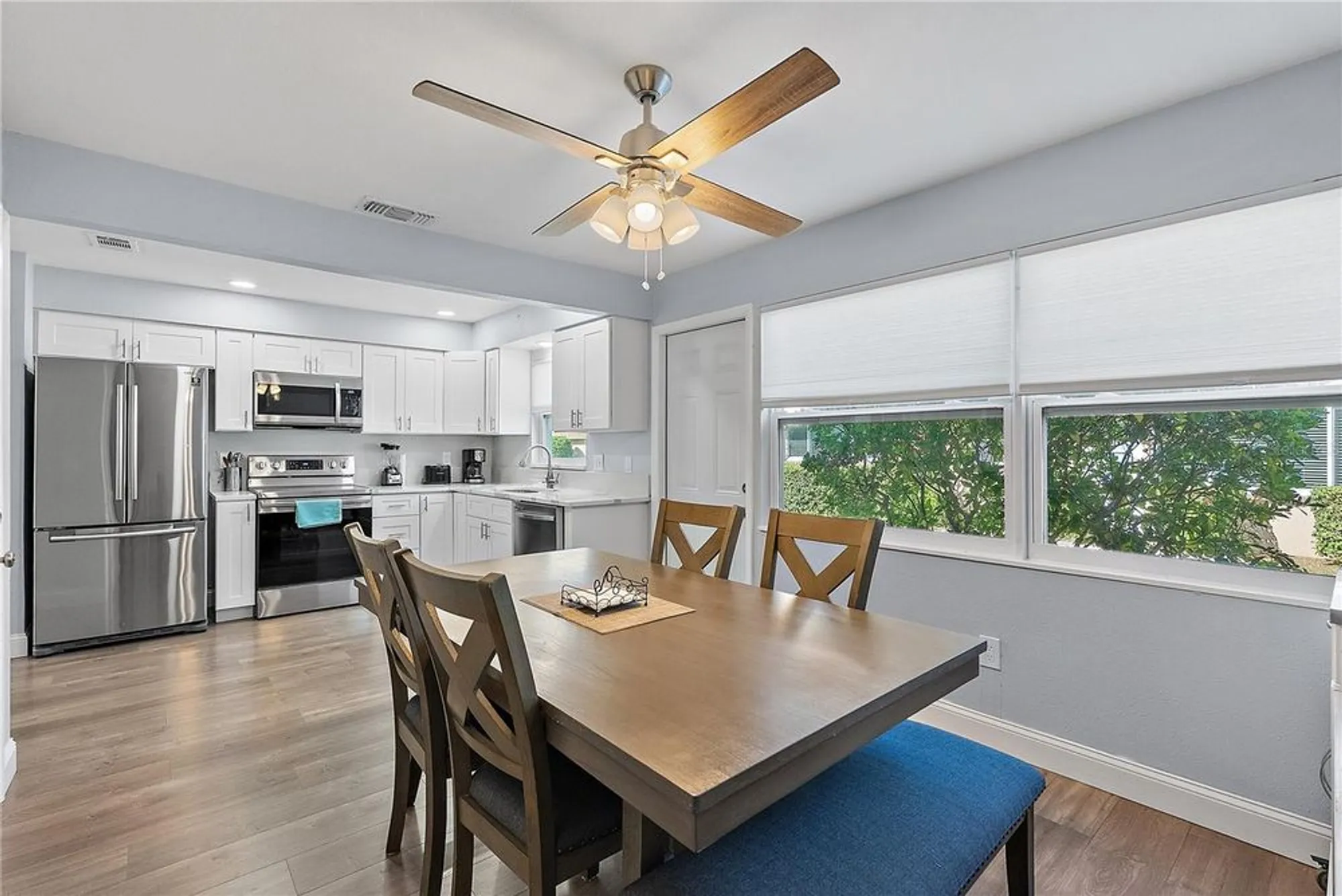 Property Slideshow image 10 of 27 | 6795 armand pl n # 4, Pinellas Park, FL, 33781