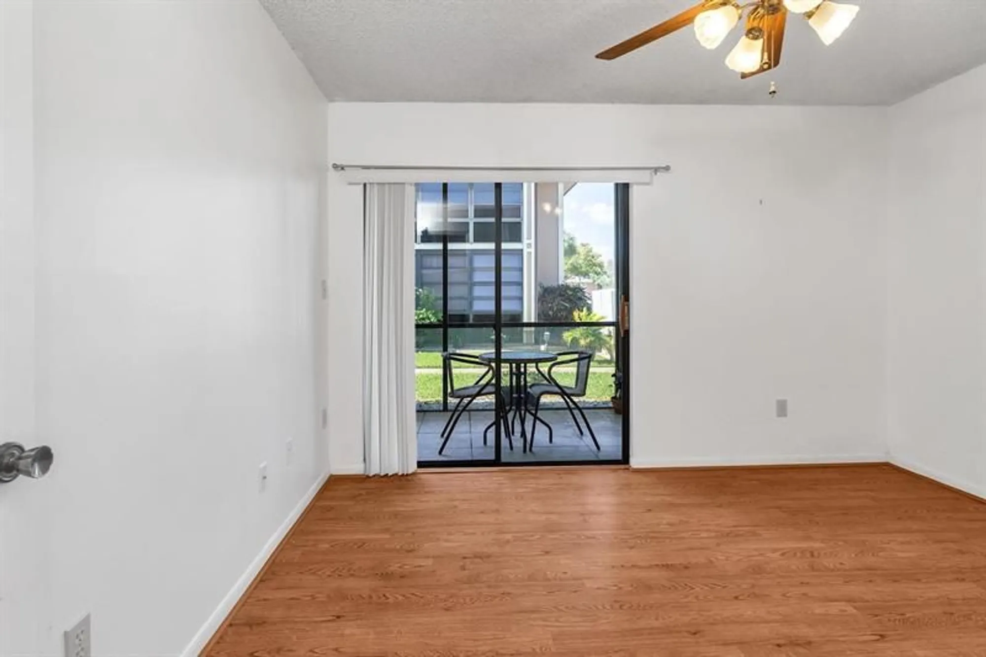 Property Slideshow image 19 of 34 | 7717 ashmont cr 109, Tamarac, FL, 33321