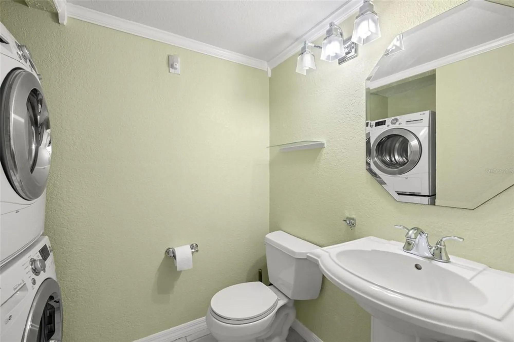 Property Slideshow image 14 of 40 | 7300 sun island dr 605, South Pasadena, FL, 33707