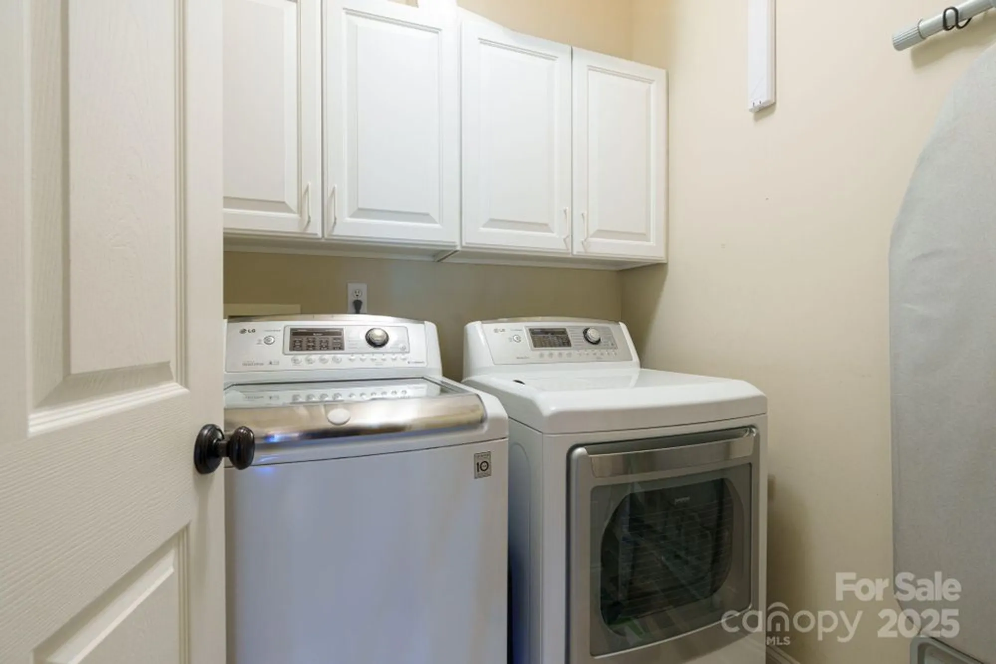 Property Slideshow image 30 of 48 | 279 fennel dun cir, Biltmore Lake, NC, 28715