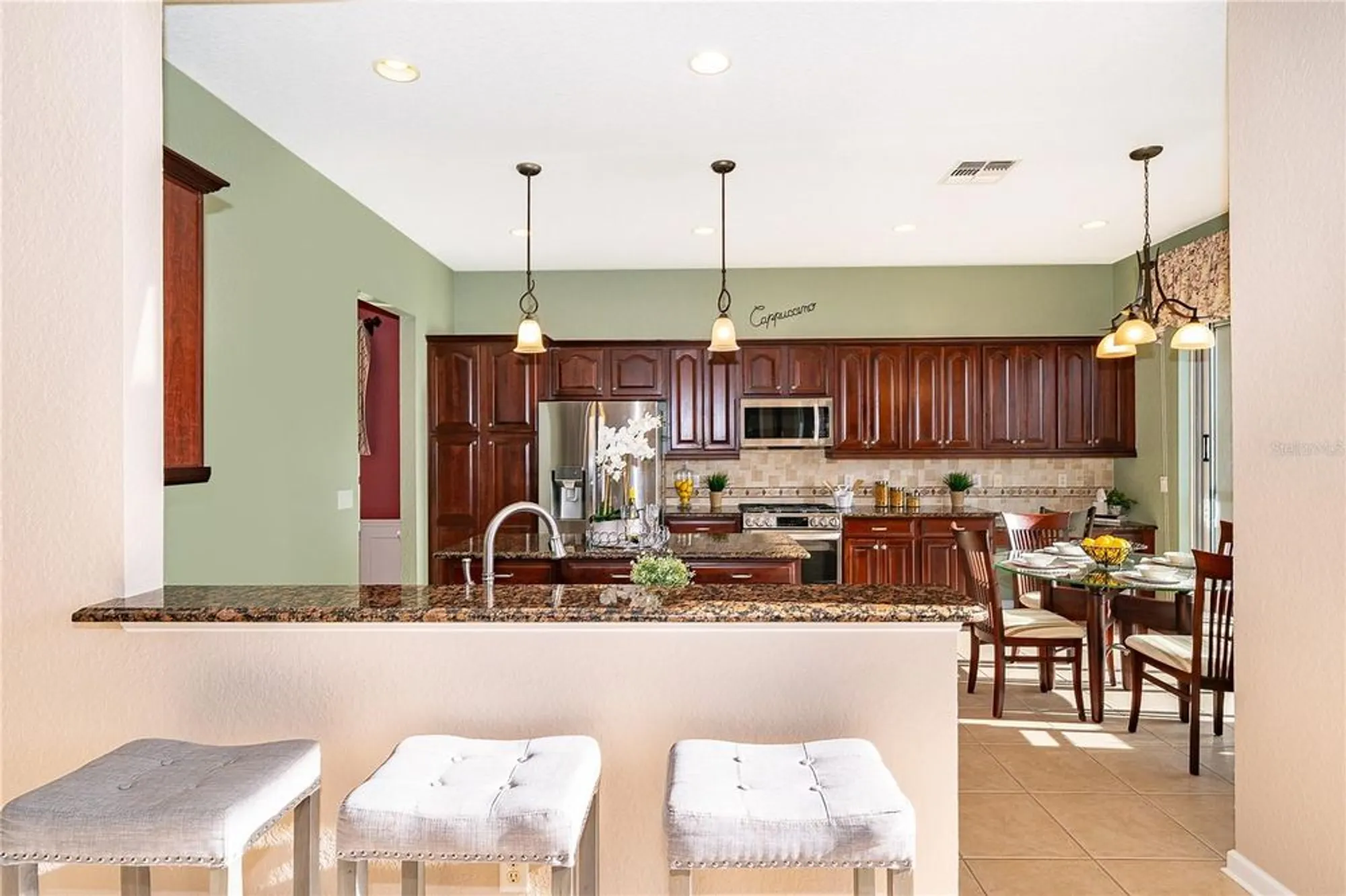 Property Slideshow image 9 of 64 | 208 del sol ave, Davenport, FL, 33837