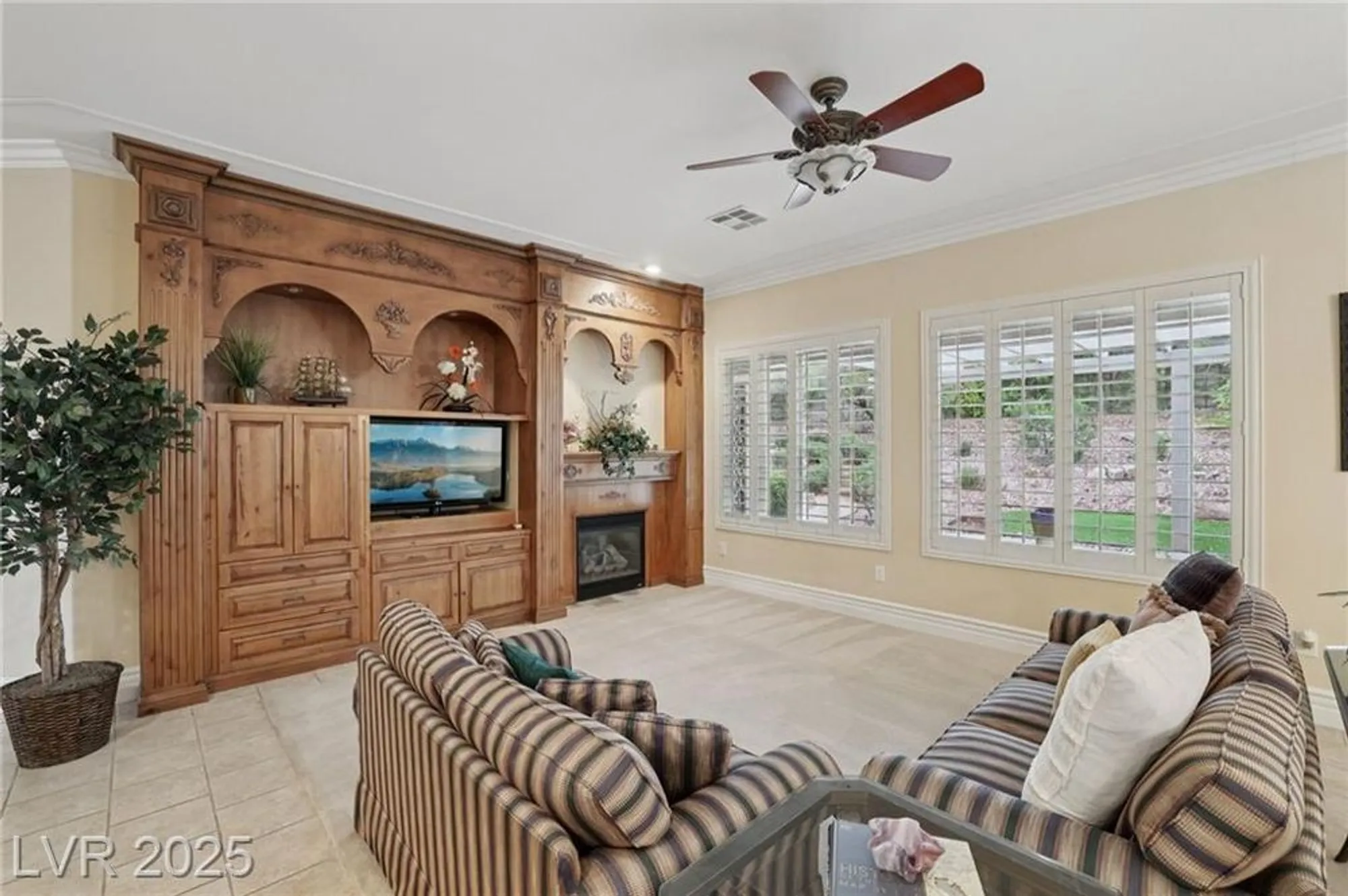 Property Slideshow image 6 of 38 | 2359 blooming valley ct, Henderson, NV, 89052