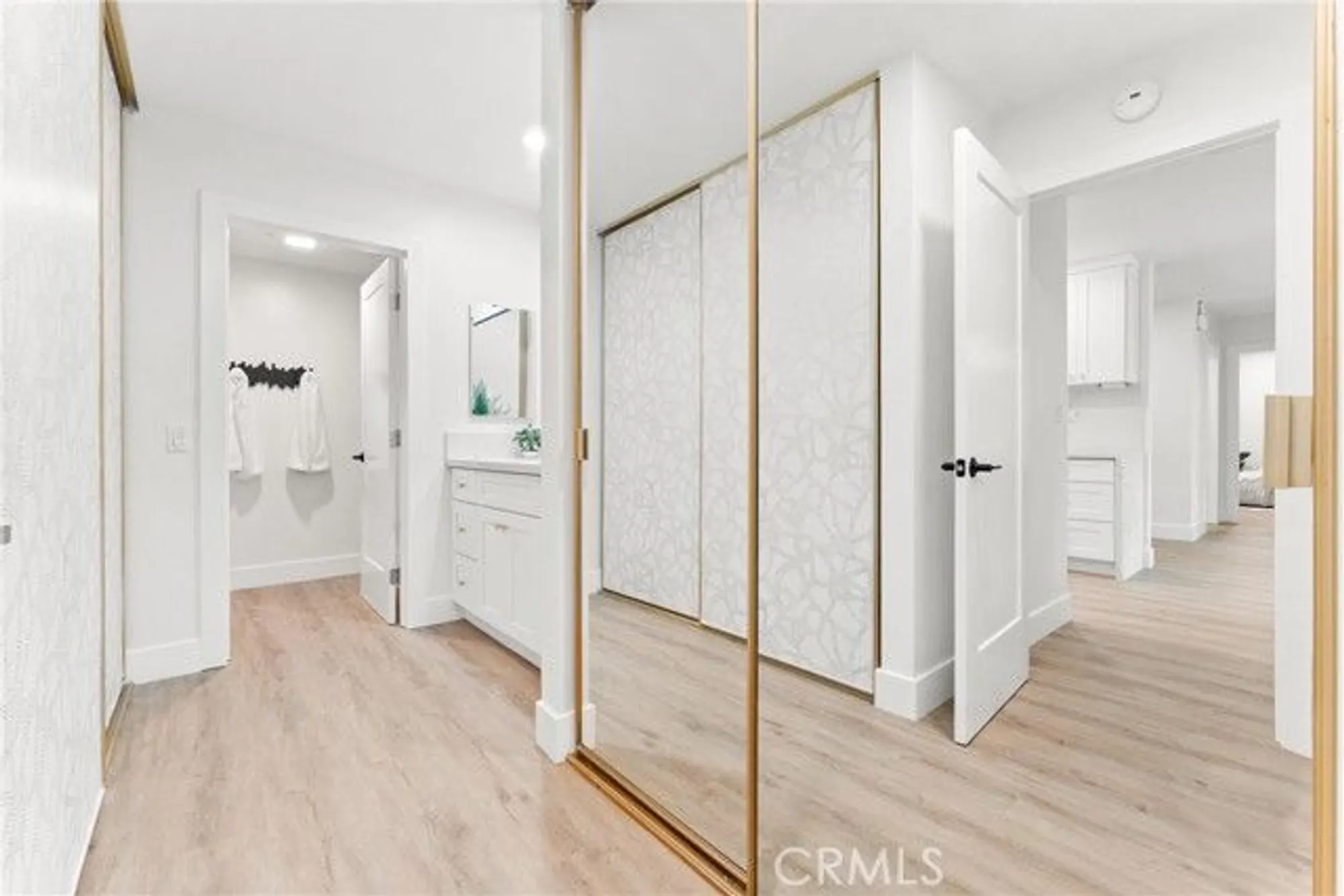 Property Slideshow image 24 of 47 | 2f w via, Laguna Woods, CA, 92637