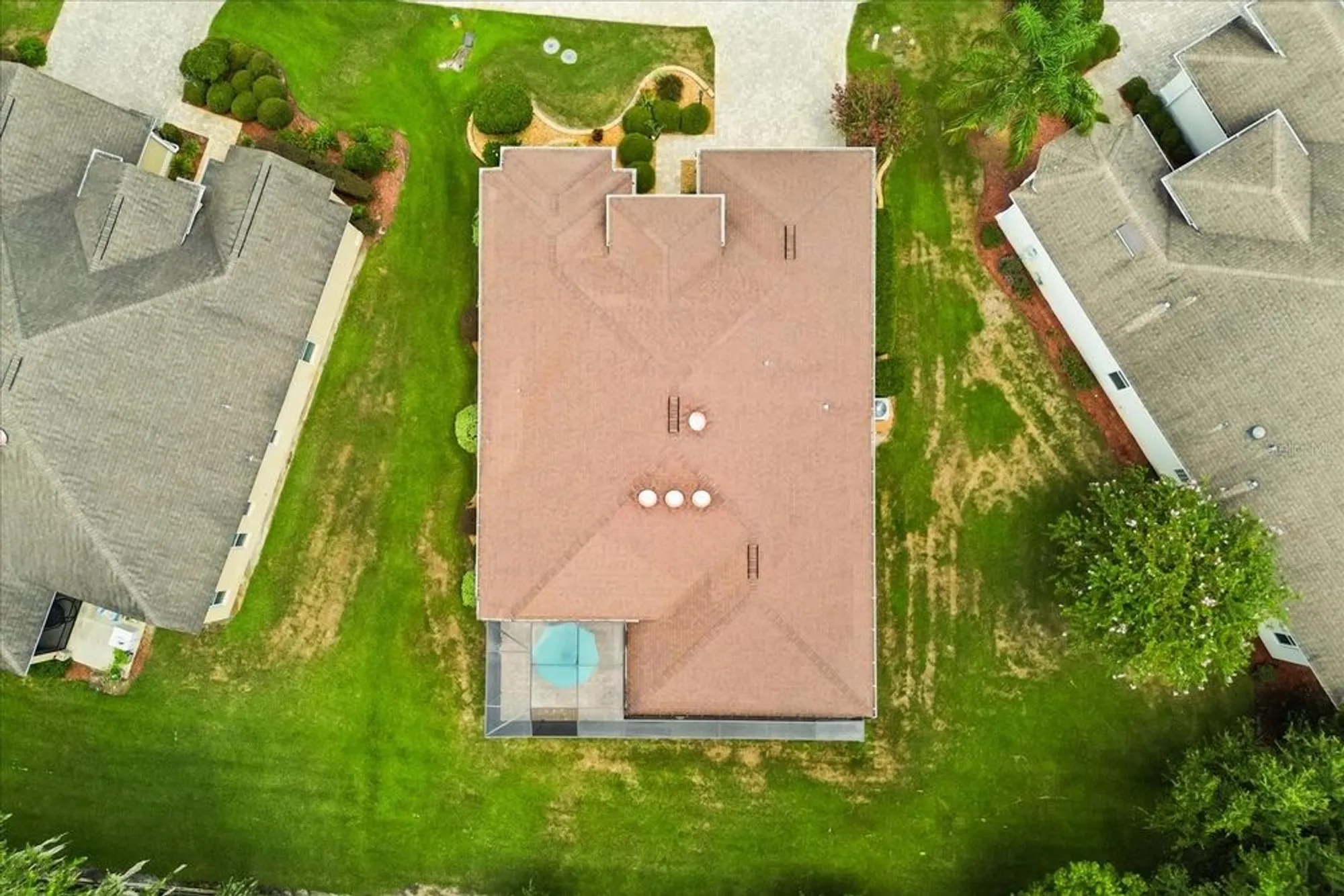 Property Slideshow image 35 of 38 | 10069 lake miona way, Oxford, FL, 34484