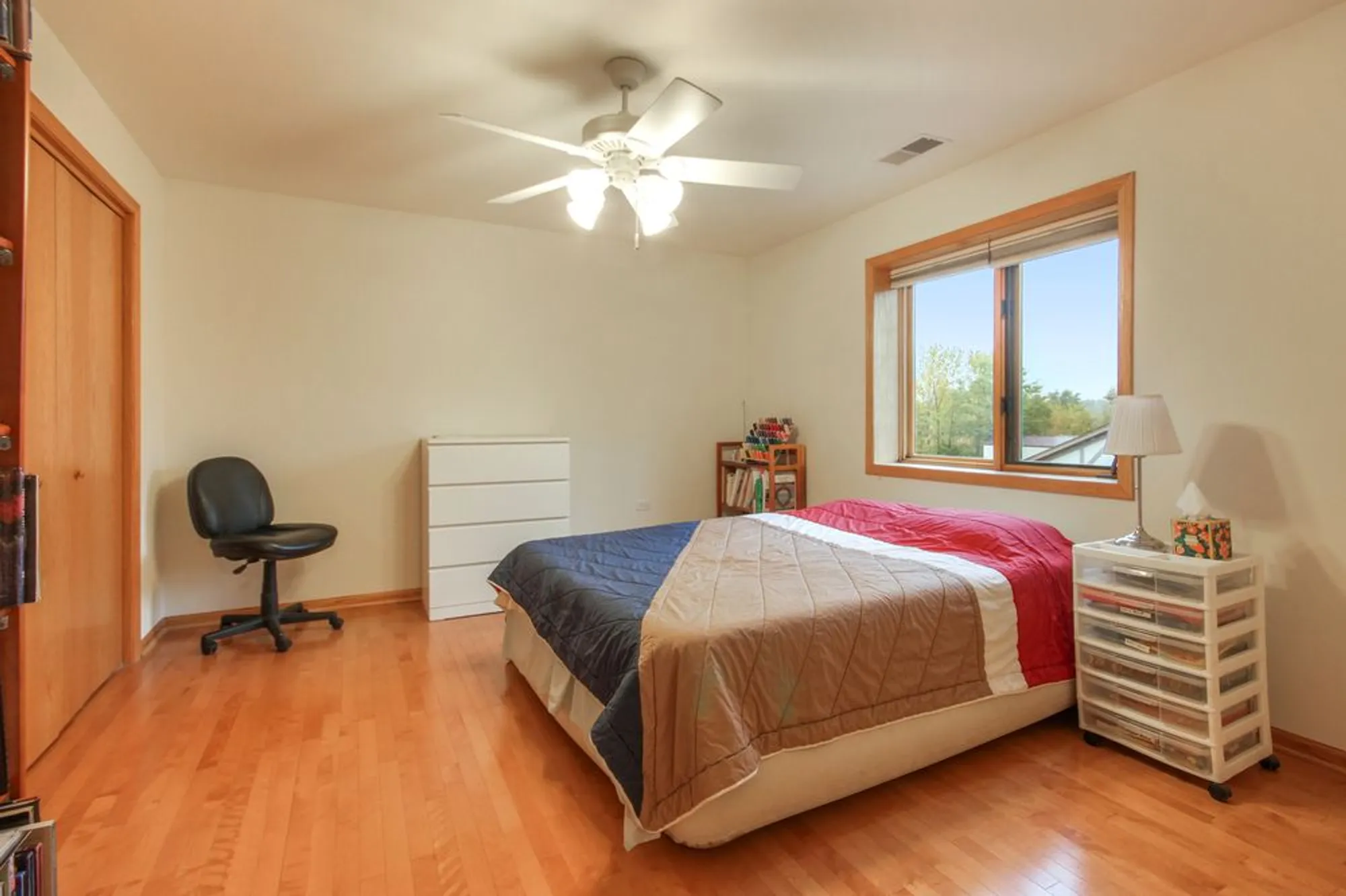 Property Slideshow image 11 of 15 | 6254 kallsen dr unit 4, Tinley Park, IL, 60477