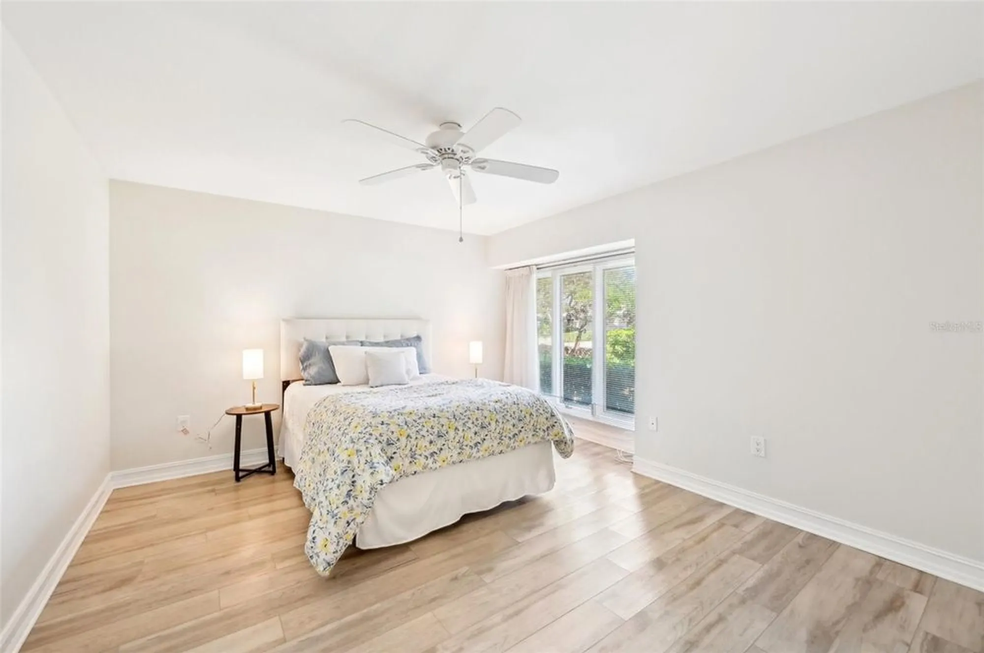 Property Slideshow image 20 of 45 | 3880 wilshire cir # 28, Sarasota, FL, 34238