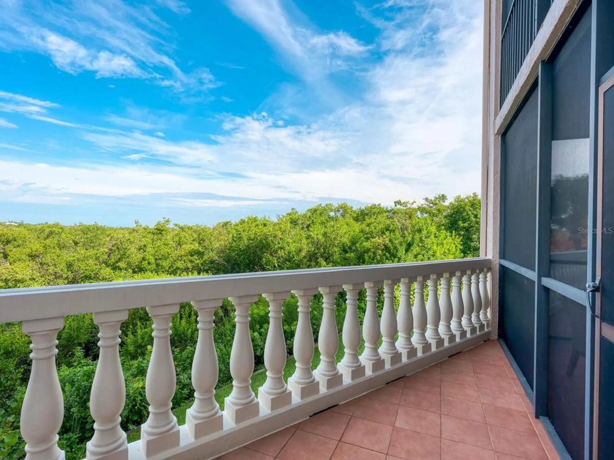 Property Slideshow image 34 of 59 | 5420 eagles point cir apt 105, Sarasota, FL, 34231