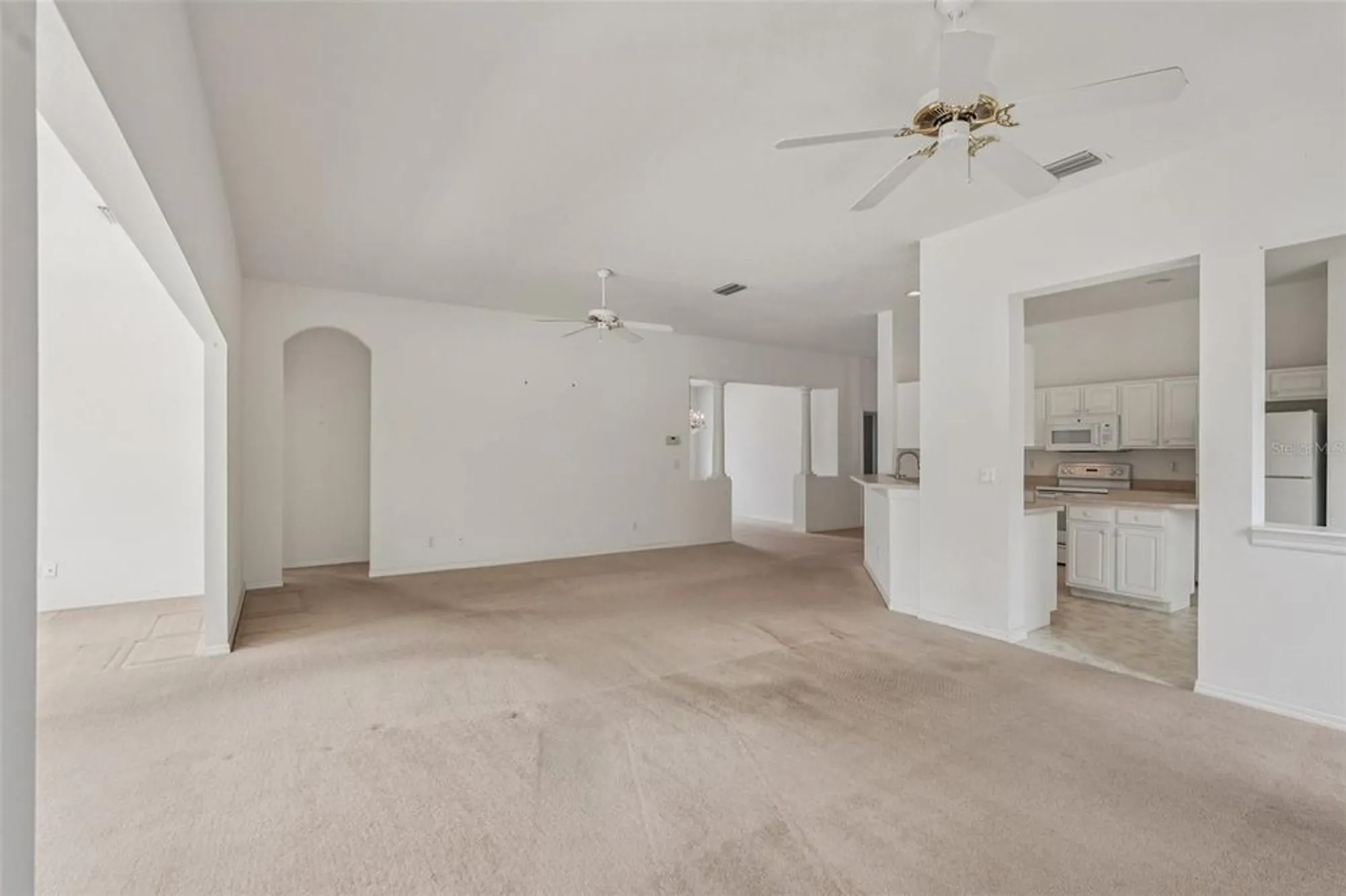 Property Slideshow image 7 of 61 | 2114 worthington greens dr, Sun City Center, FL, 33573