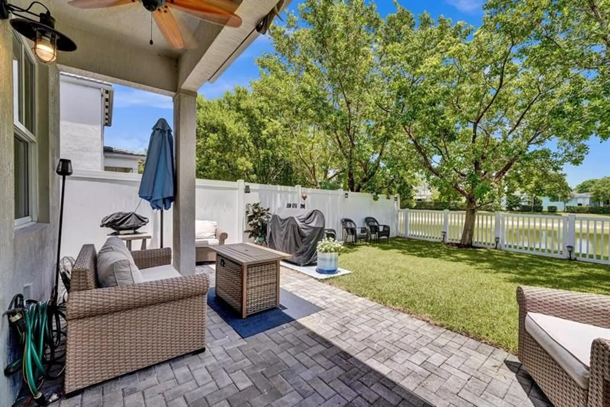 Property Slideshow image 15 of 47 | 4700 nw 48th ave, Tamarac, FL, 33319