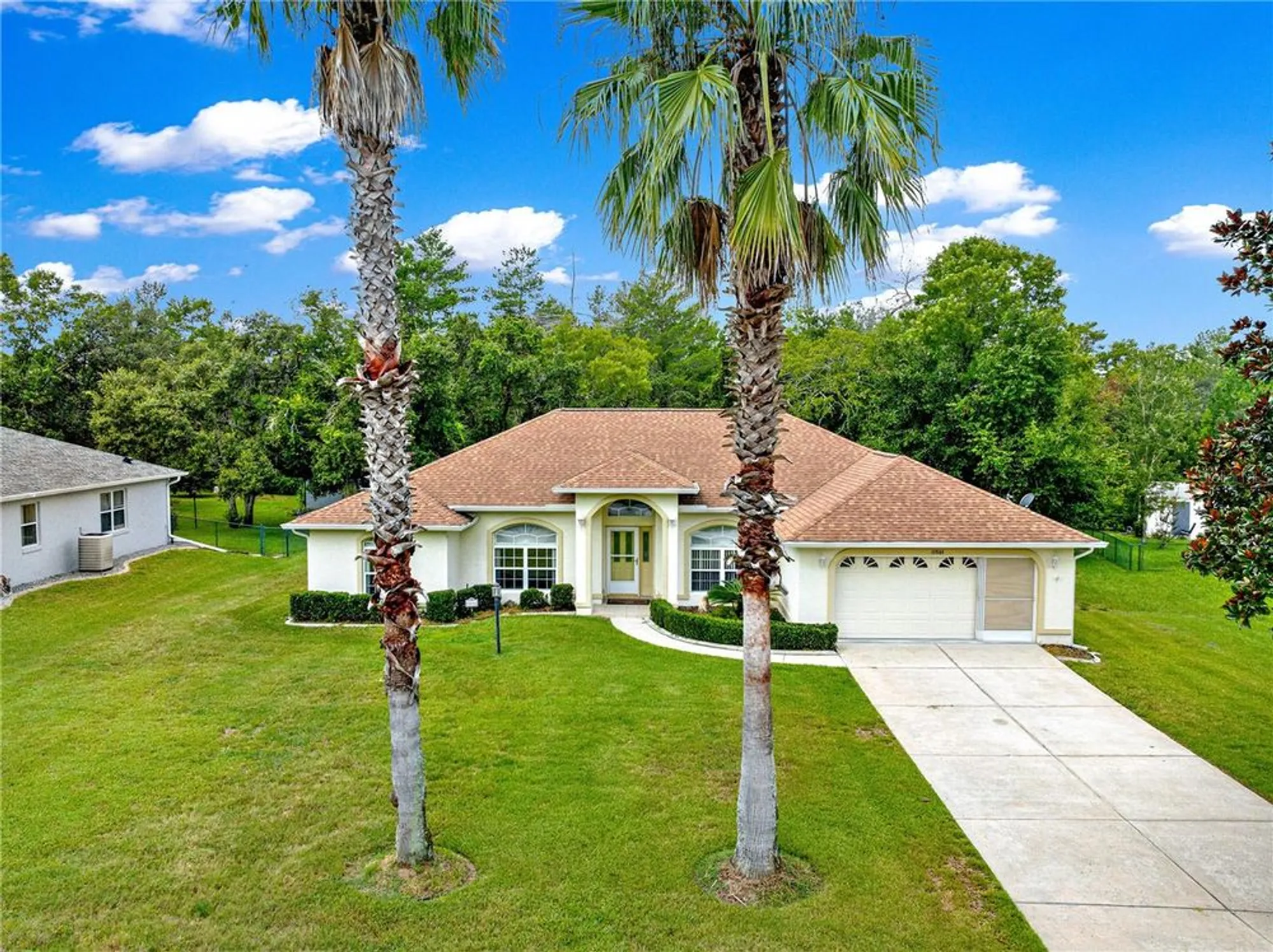 Property Slideshow image 3 of 57 | 10884 sw 53rd cir, Ocala, FL, 34476