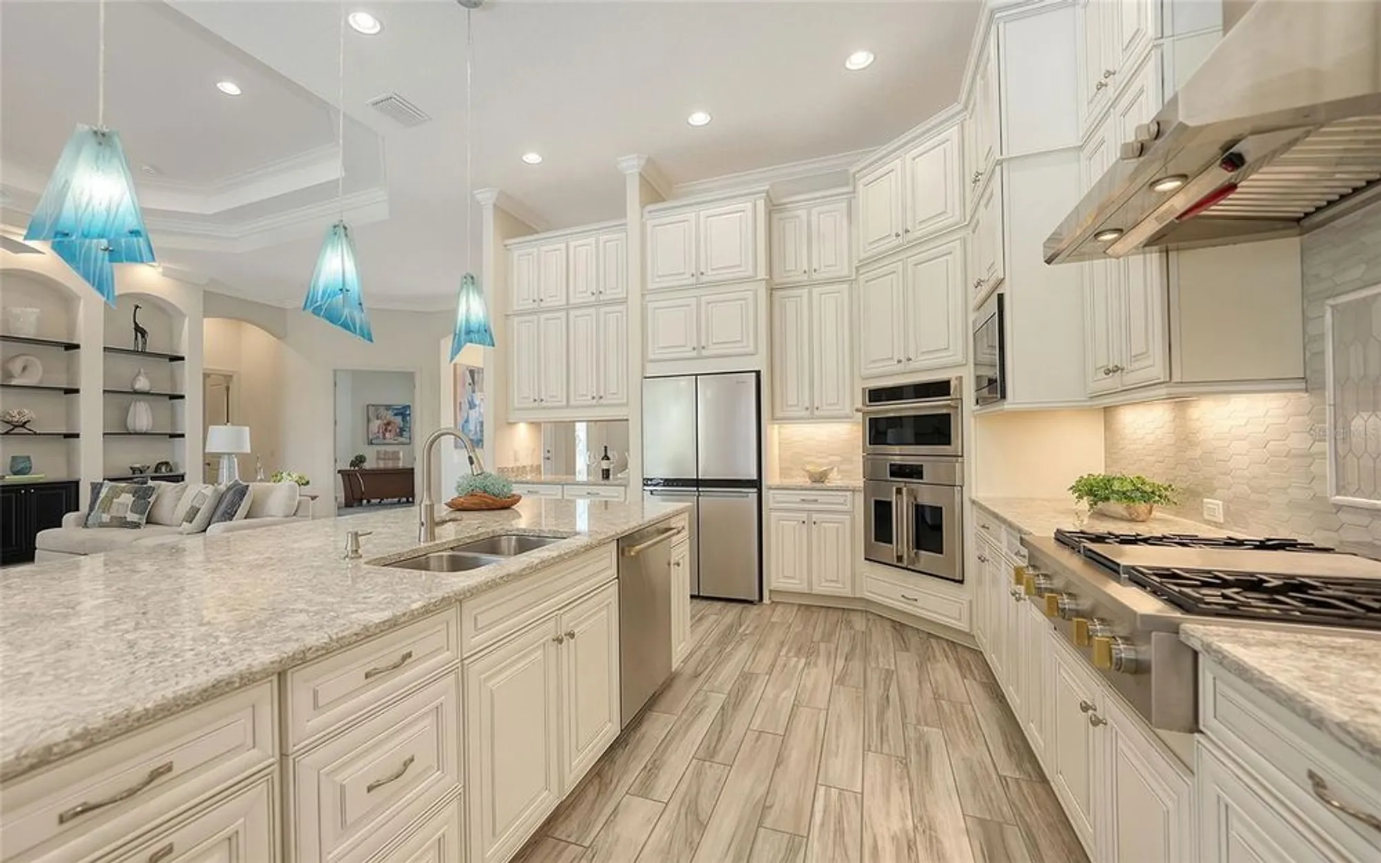 Property Slideshow image 24 of 70 | 4809 benito ct, Bradenton, FL, 34211