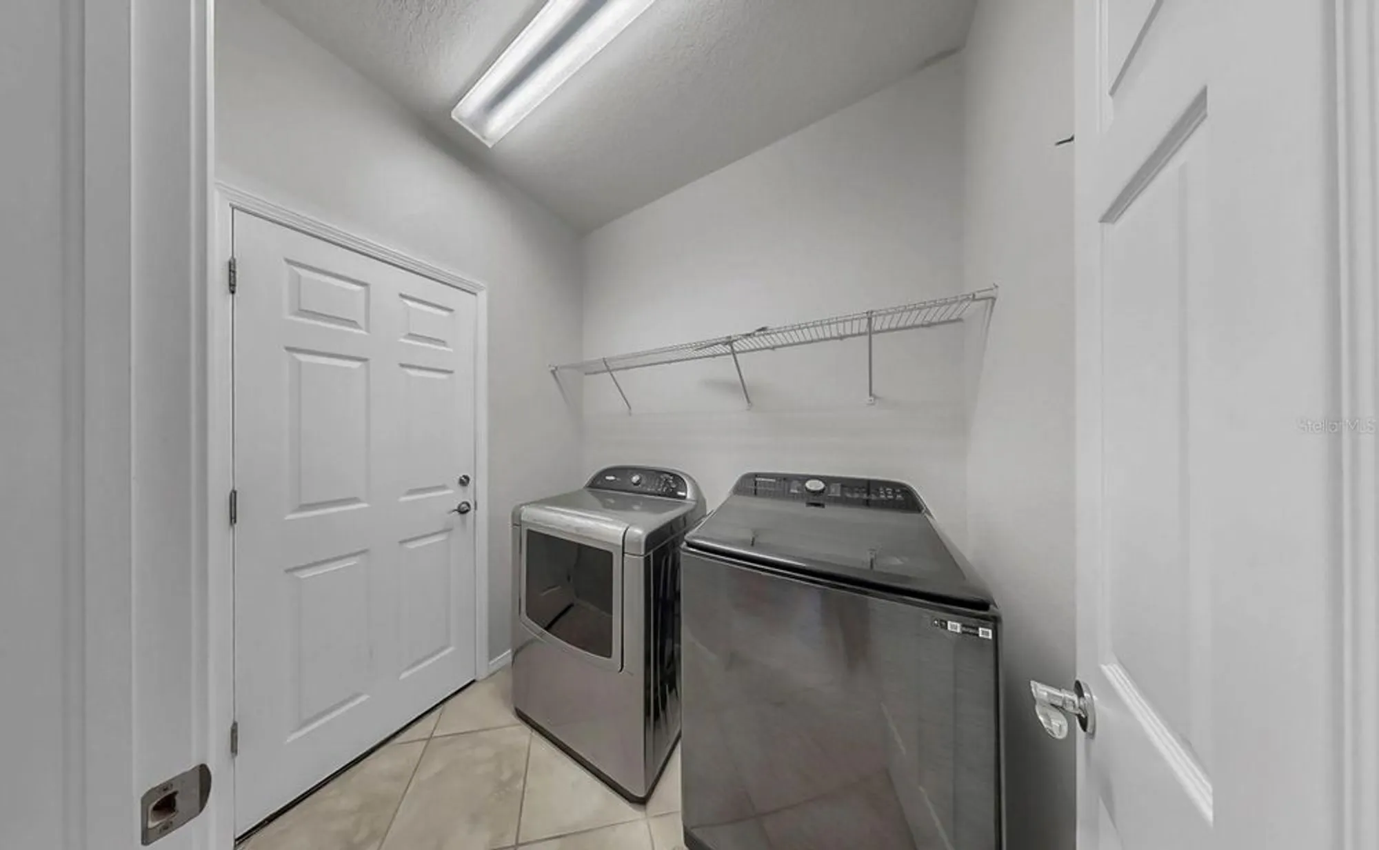 Property Slideshow image 24 of 33 | 349 laurel falls dr, Apollo Beach, FL, 33572