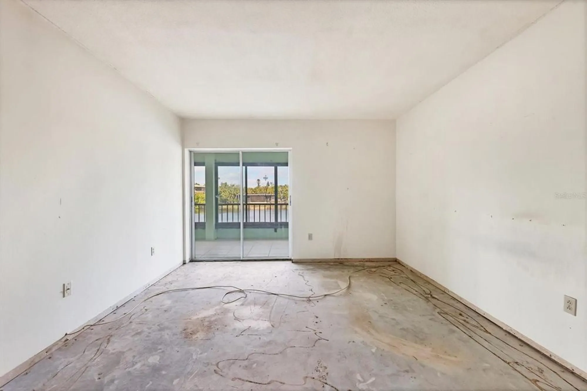 Property Slideshow image 22 of 53 | 101 whispering sands dr apt 205, Sarasota, FL, 34242