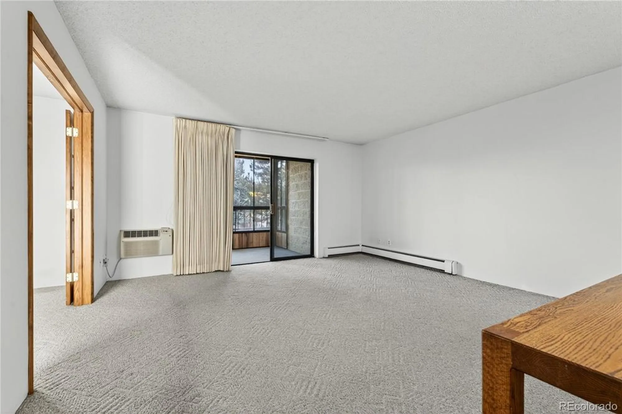Property Slideshow image 5 of 37 | 13800 e marina dr apt 104, Aurora, CO, 80014