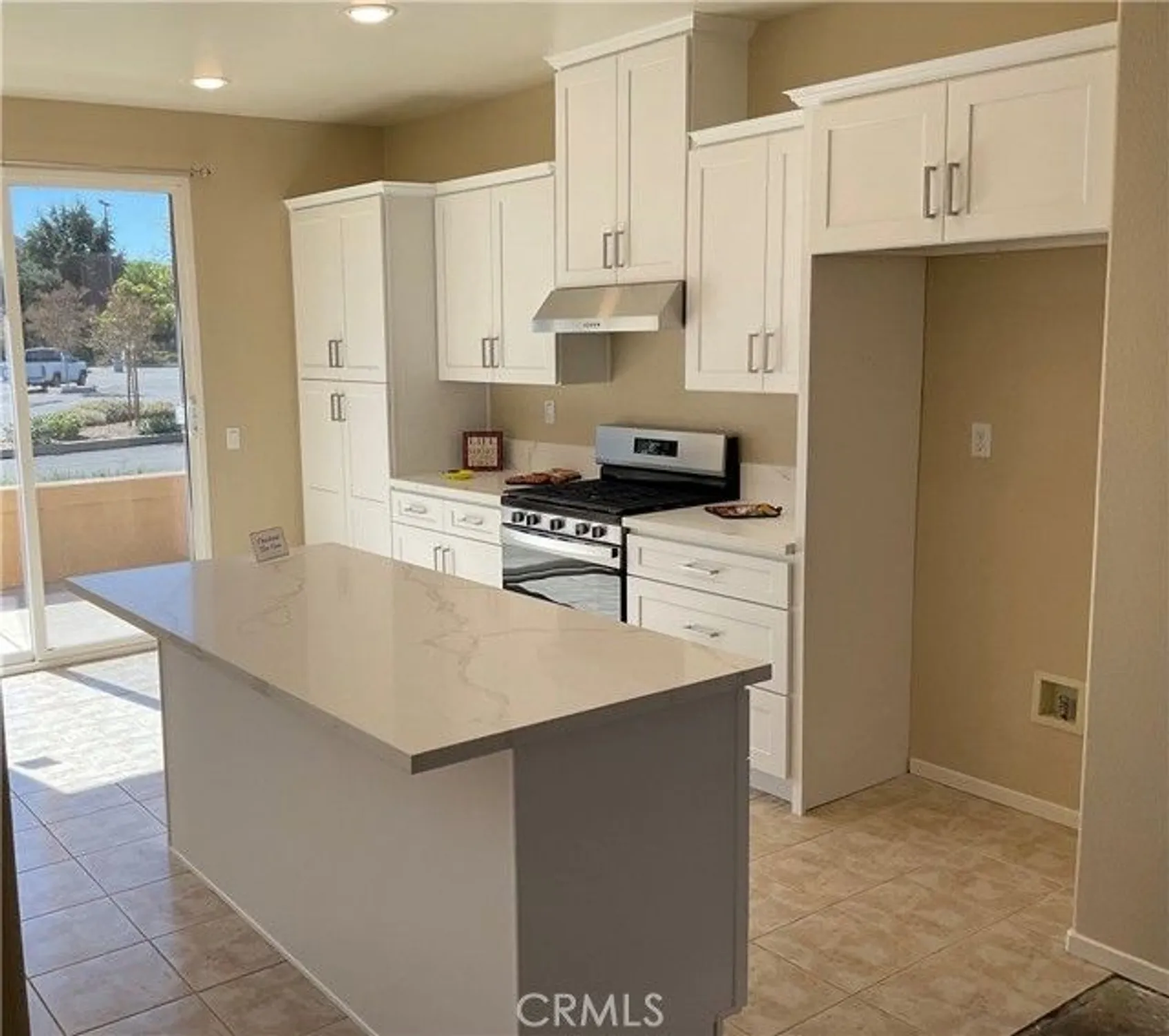 Property Slideshow image 12 of 60 | 8251 triplett ln, Hemet, CA, 92545