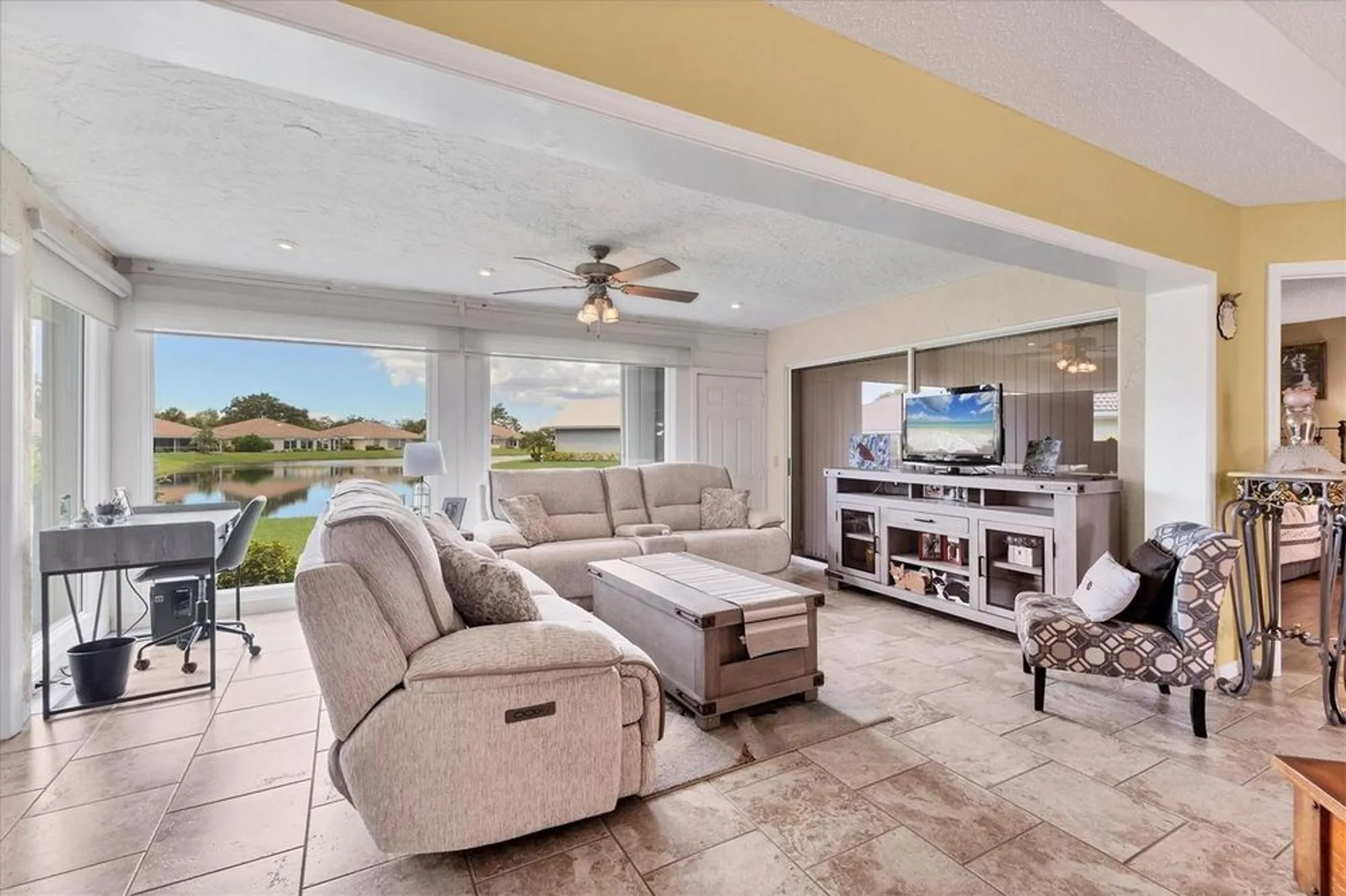 Property Slideshow image 13 of 60 | 700 carnoustie ter # 30, Venice, FL, 34293