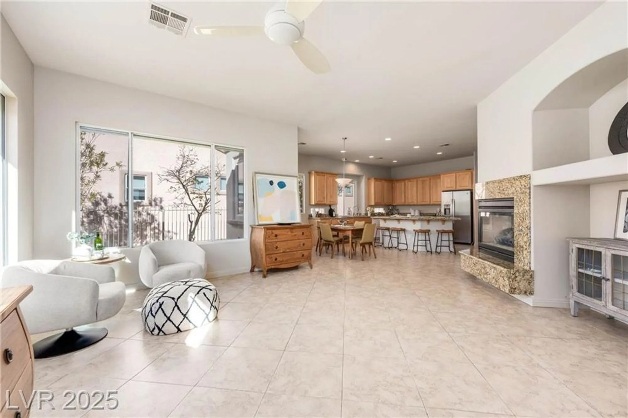 Property Slideshow image 16 of 54 | 10243 cantiamo ct, Las Vegas, NV, 89135