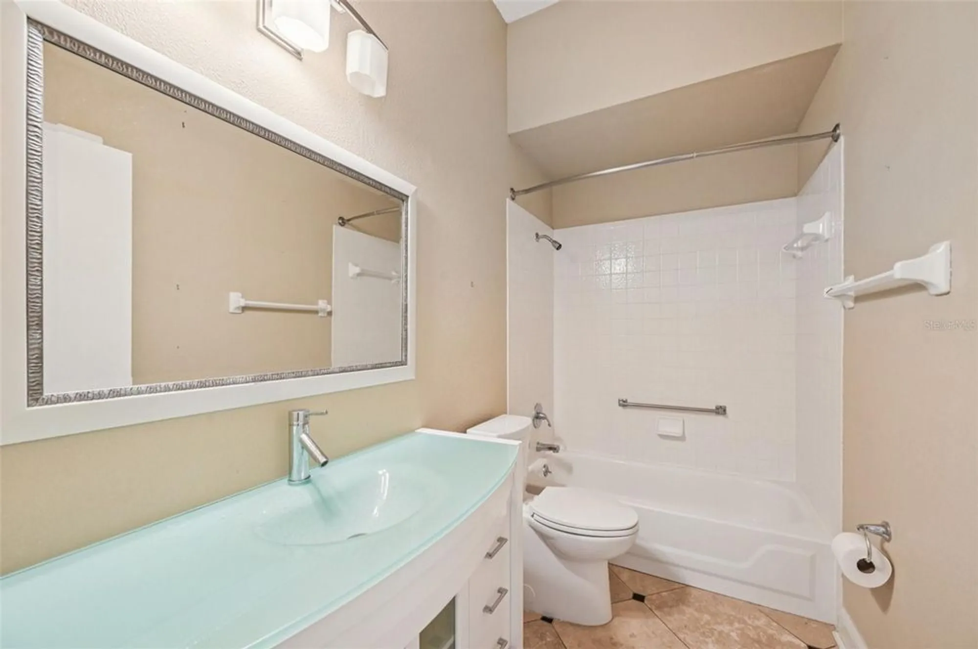 Property Slideshow image 27 of 70 | 675 masterpiece dr, Sun City Center, FL, 33573