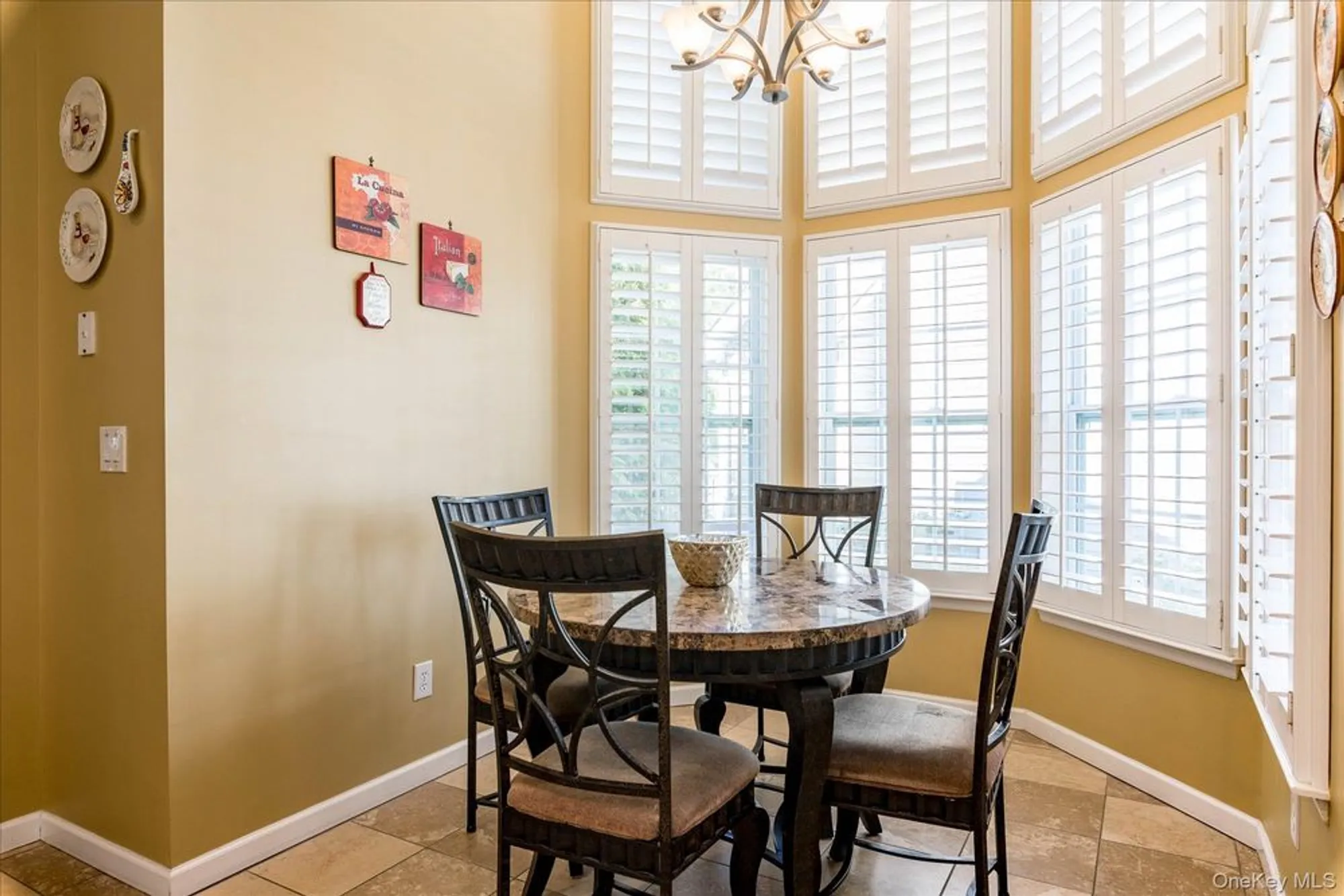 Property Slideshow image 9 of 21 | 43 halley ln, Miller Place, NY, 11764