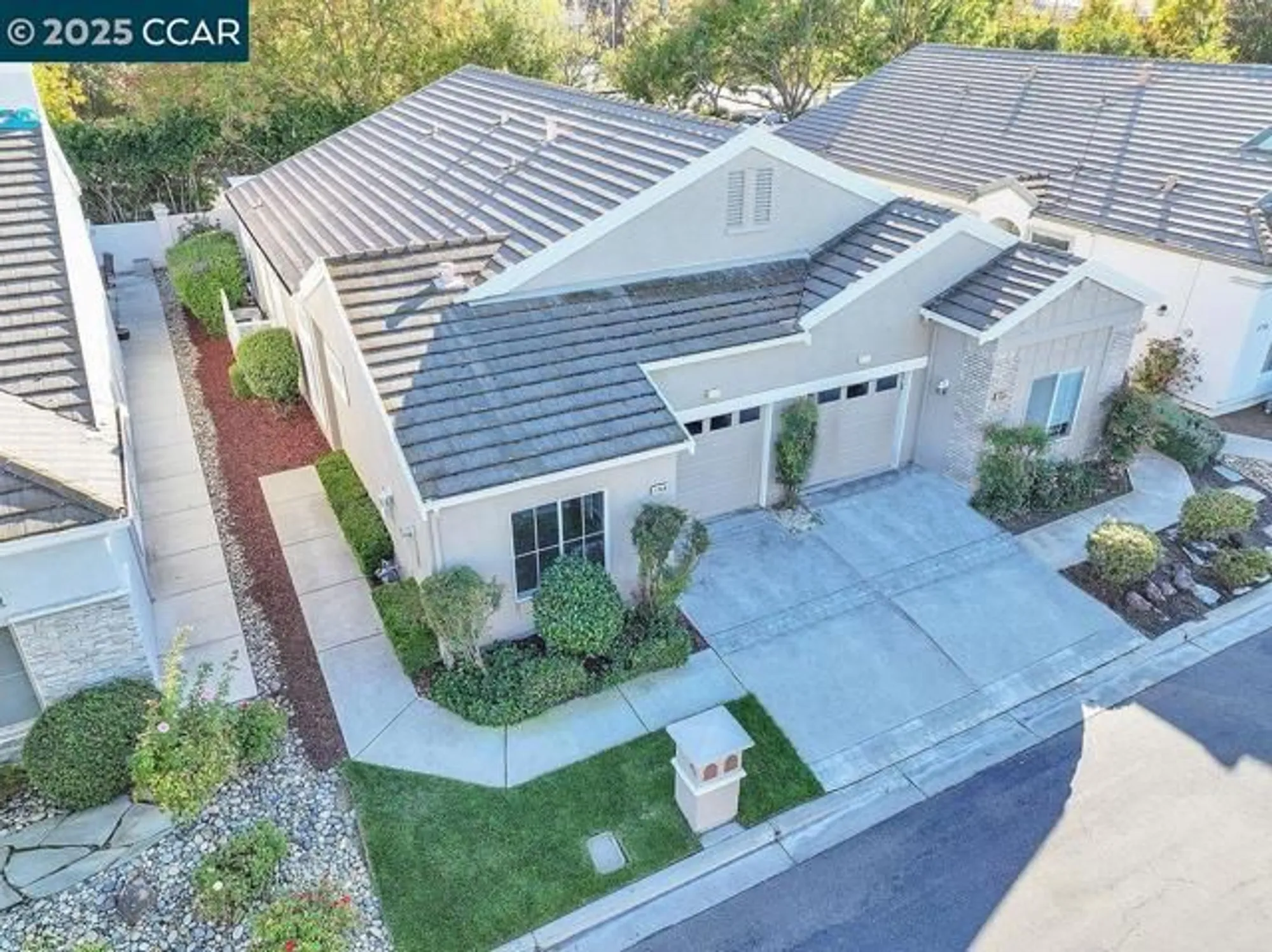 Property Slideshow image 2 of 39 | 1740 jubilee dr, Brentwood, CA, 94513