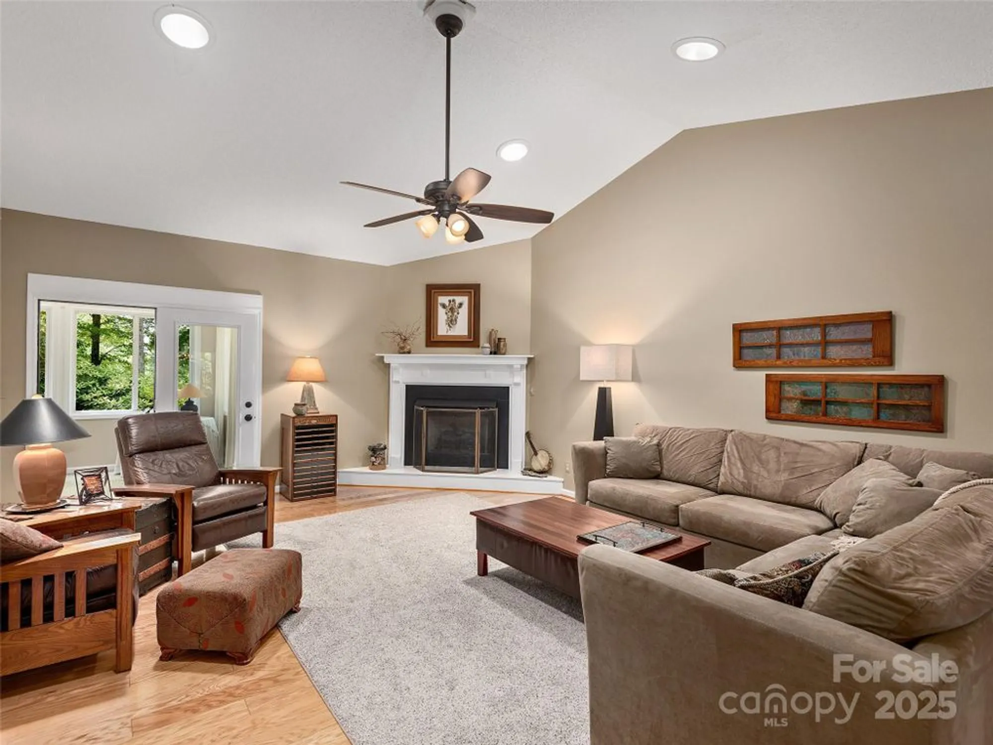 Property Slideshow image 5 of 37 | 306 croydon dr, Hendersonville, NC, 28791