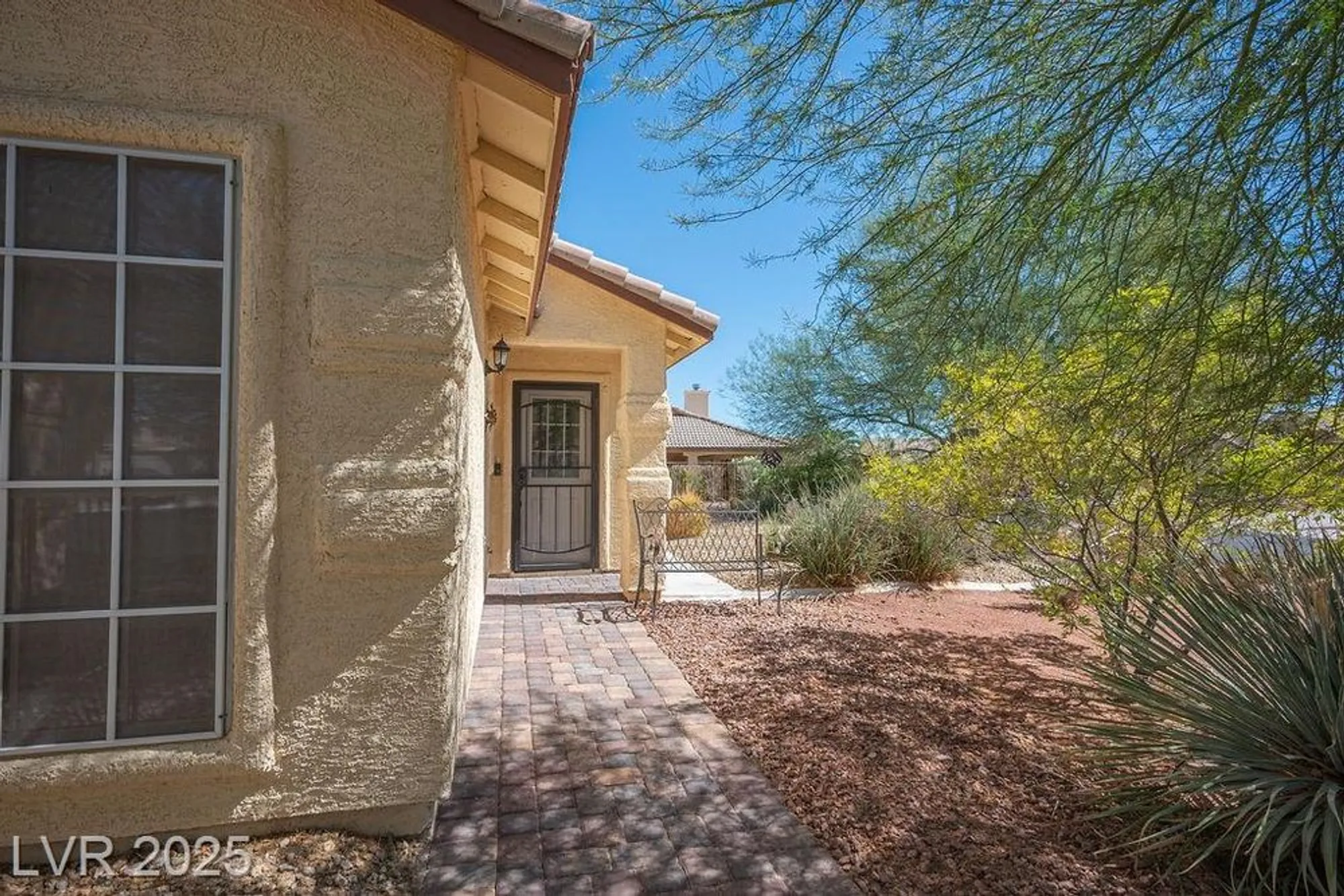 Property Slideshow image 2 of 32 | 4824 lawnwood ct, Las Vegas, NV, 89130