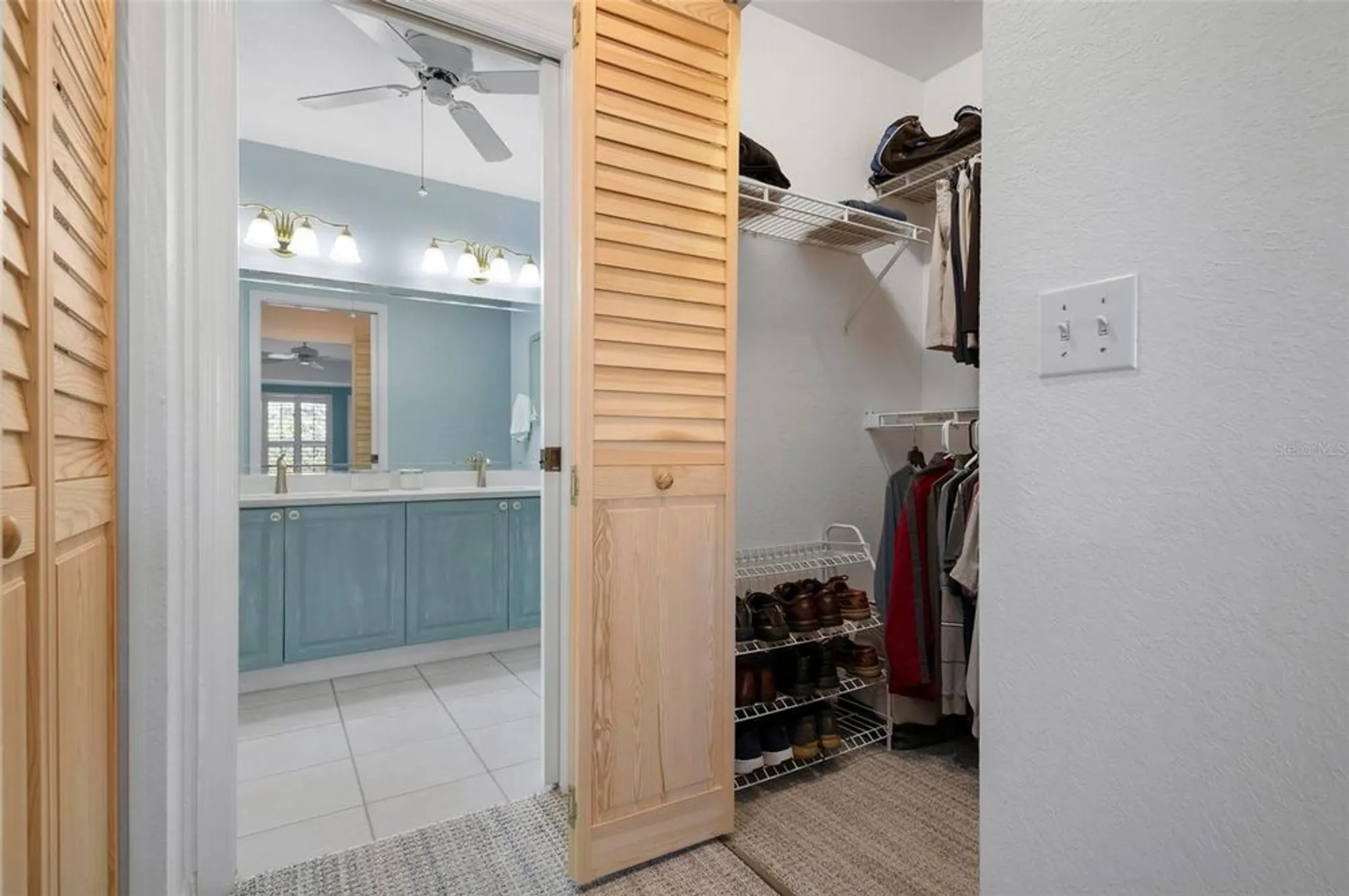 Property Slideshow image 24 of 48 | 6609 stone river rd 206, Bradenton, FL, 34203