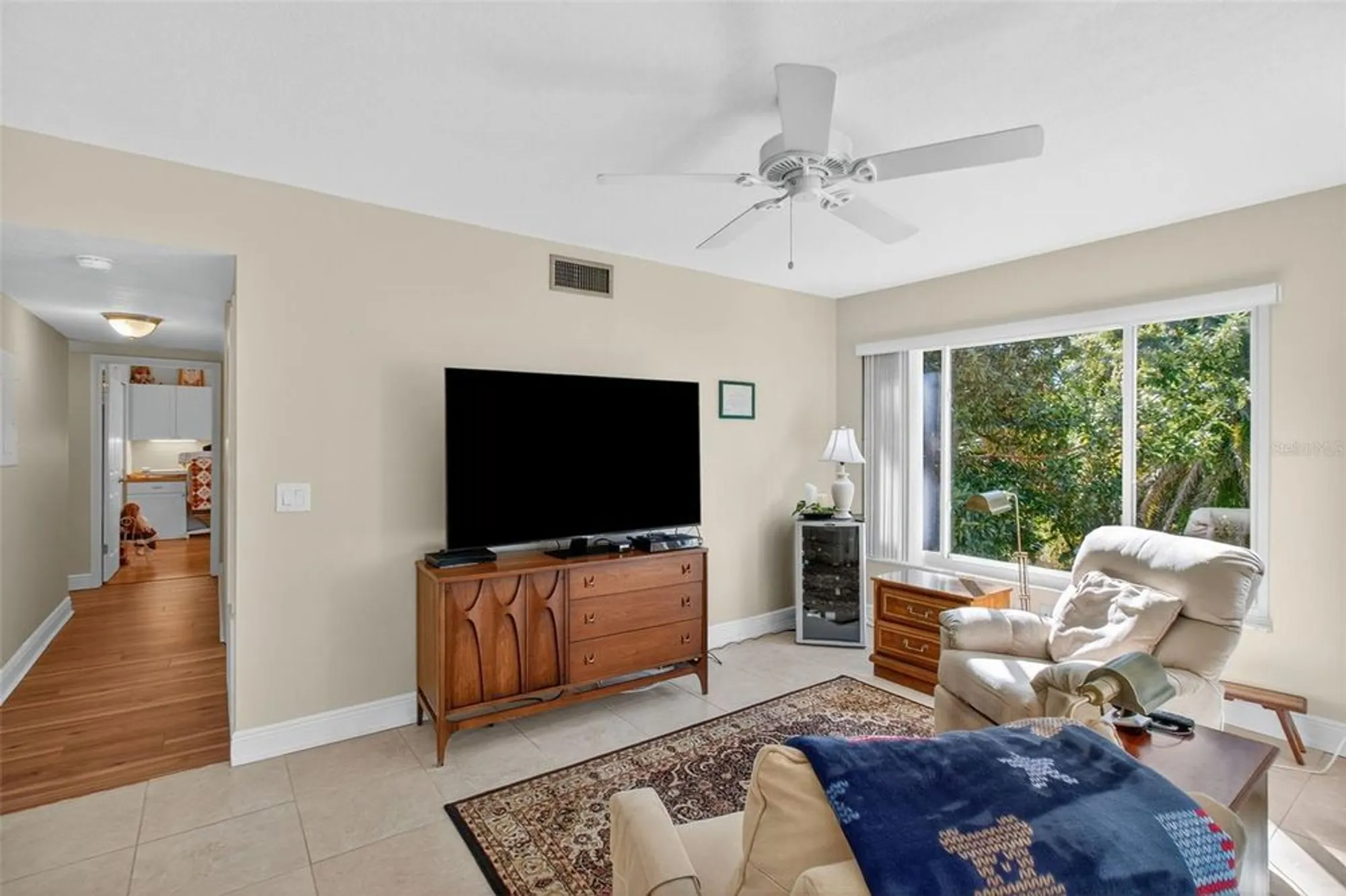Property Slideshow image 15 of 59 | 2170 americus blvd 47, Clearwater, FL, 33763