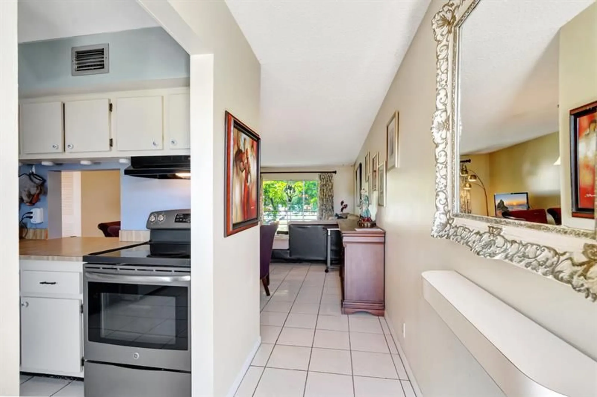 Property Slideshow image 3 of 67 | 100 lake meryl dr 201, West Palm Beach, FL, 33411