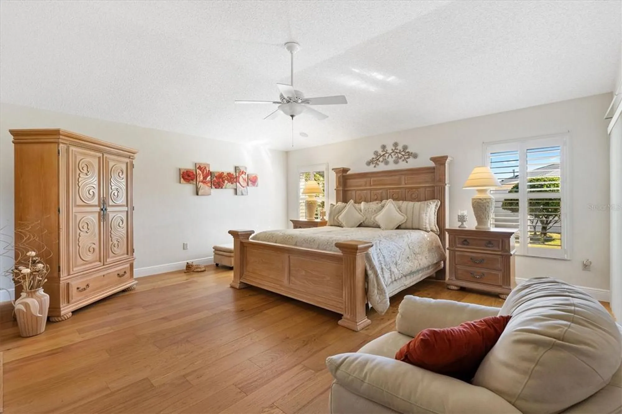 Property Slideshow image 21 of 37 | 552 society hill cir, The Villages, FL, 32162