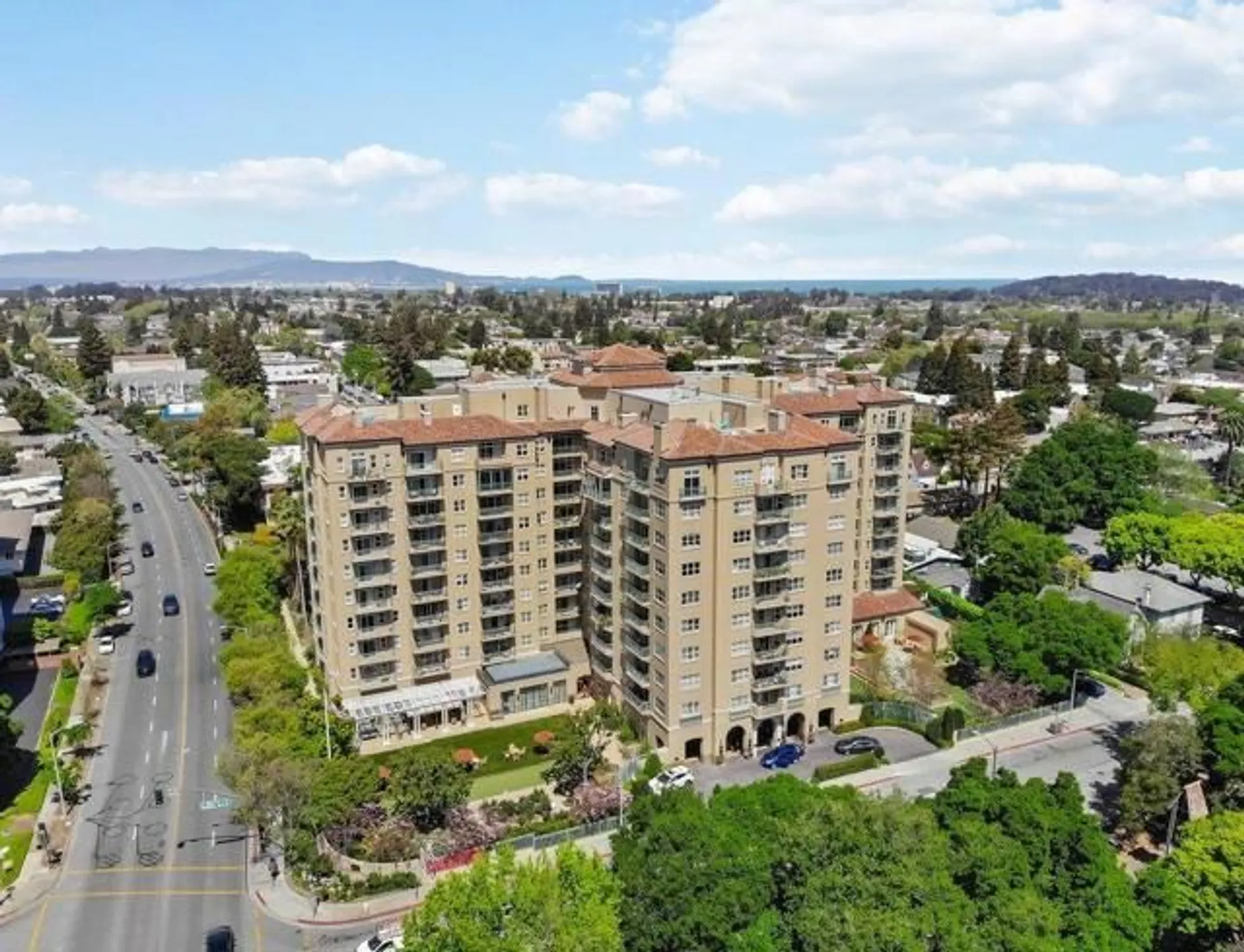 Property Slideshow image 13 of 13 | 1 baldwin ave 203, San Mateo, CA, 94401